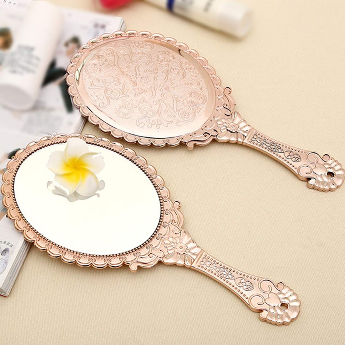 1pc Cute Silver Vintage Ladies Floral Repousse Oval Round Makeup Hand Hold Mirror Princess Lady Makeup Beauty Dresser Gift