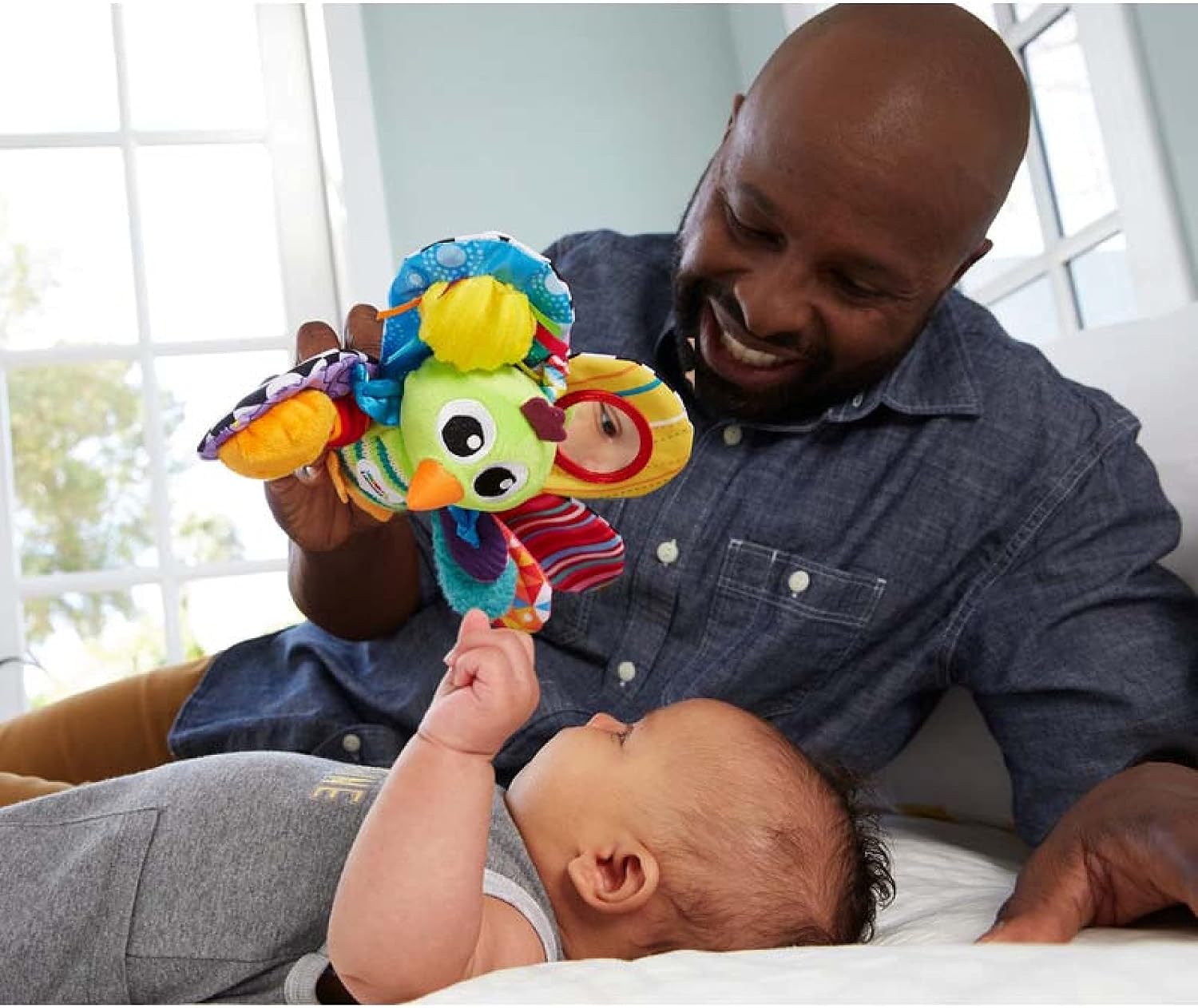 LAMAZE Жак-павлин игрушка для колясок и прогулочных колясок для новорожденных сенсорная игрушка для мальчиков и девочек в возрасте от 0 до 6 месяцев