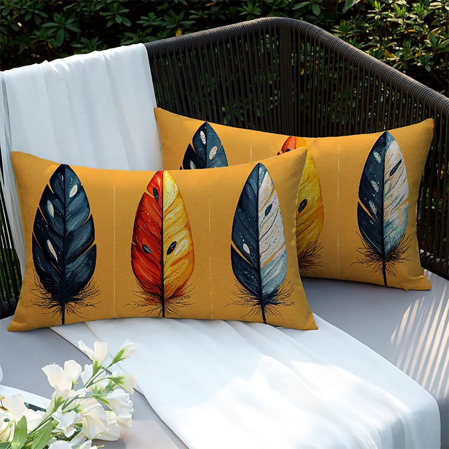 Housses de coussin imperméables jaunes 70x50 pour sublimer votre salon de jardin