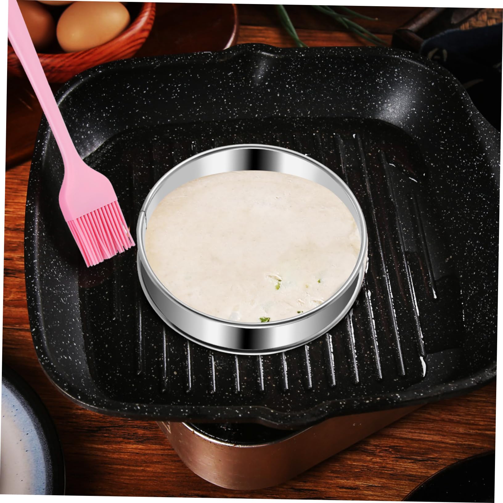 Luxshiny Moldes Redondos para Hornear Galletas y Pasteles de 4 Pulgadas | Acero Inoxidable, Borde Rizado, 1 Juego con Cepillo, Uso Doméstico Anfitriones de Fiesta