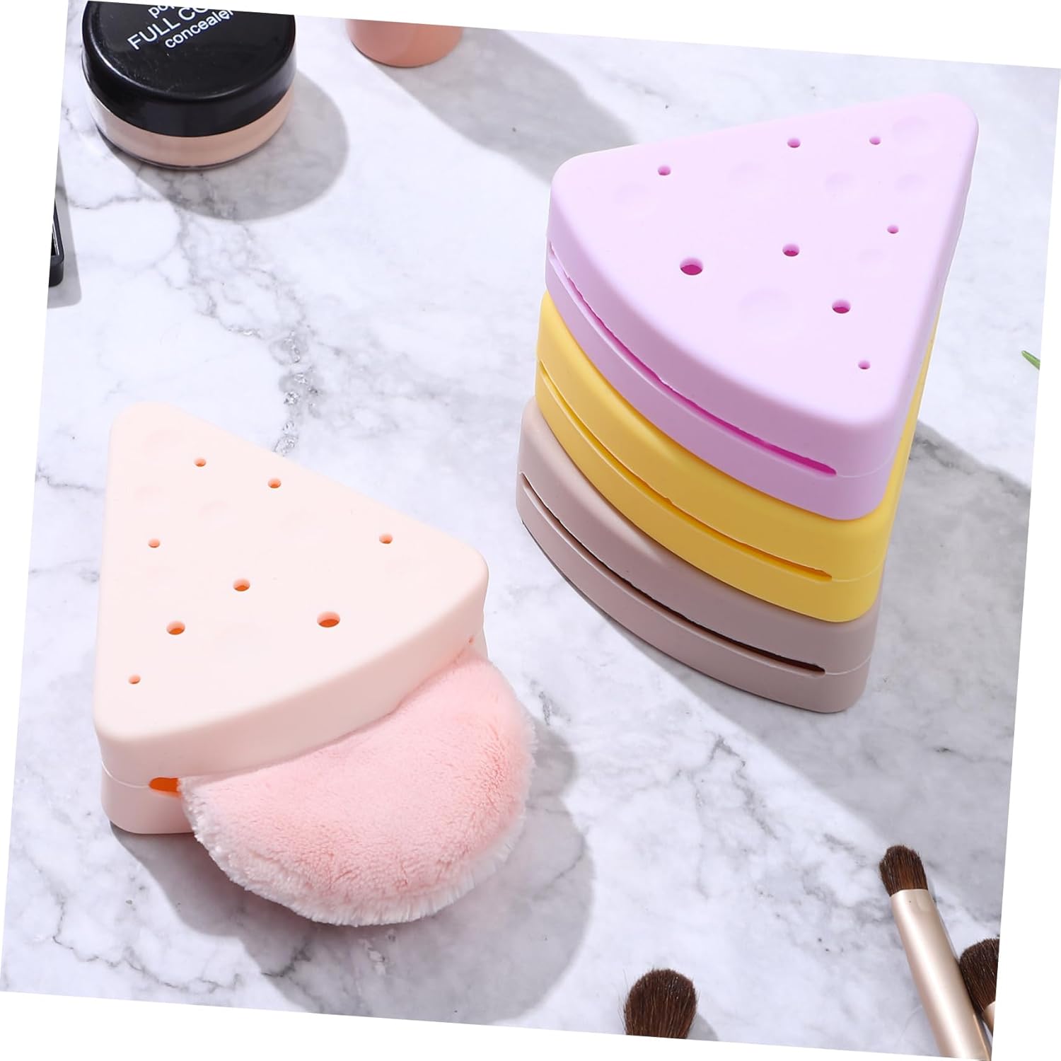 LIFKOME 4pcs Makeup Sponge Case Triangle Holder Silicone Travel Bag for Powder Puff Breathable Design for Beauty Supplies