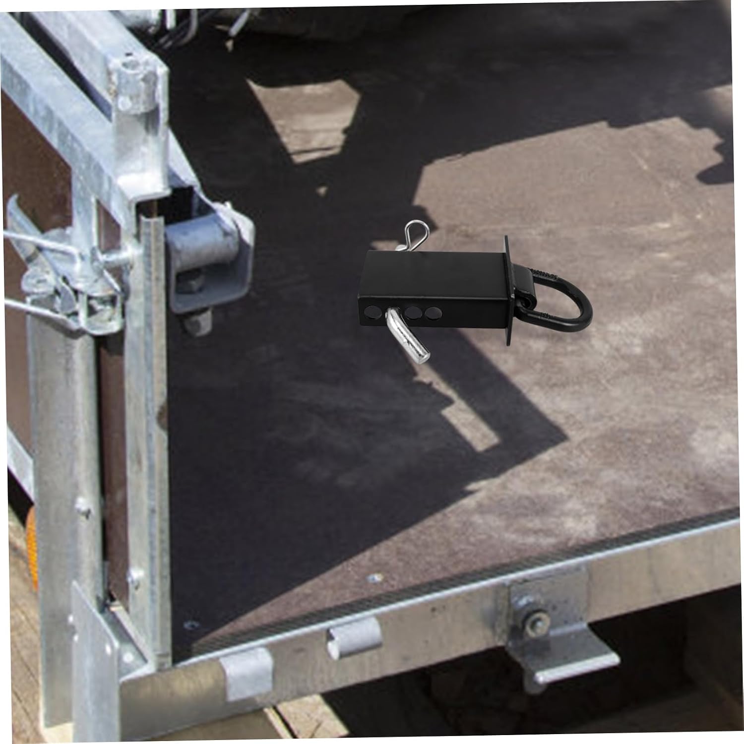 Heavy Duty D-Type Trailer Truck Tie Down Anchor Stake Pocket Ring for Secure Cargo