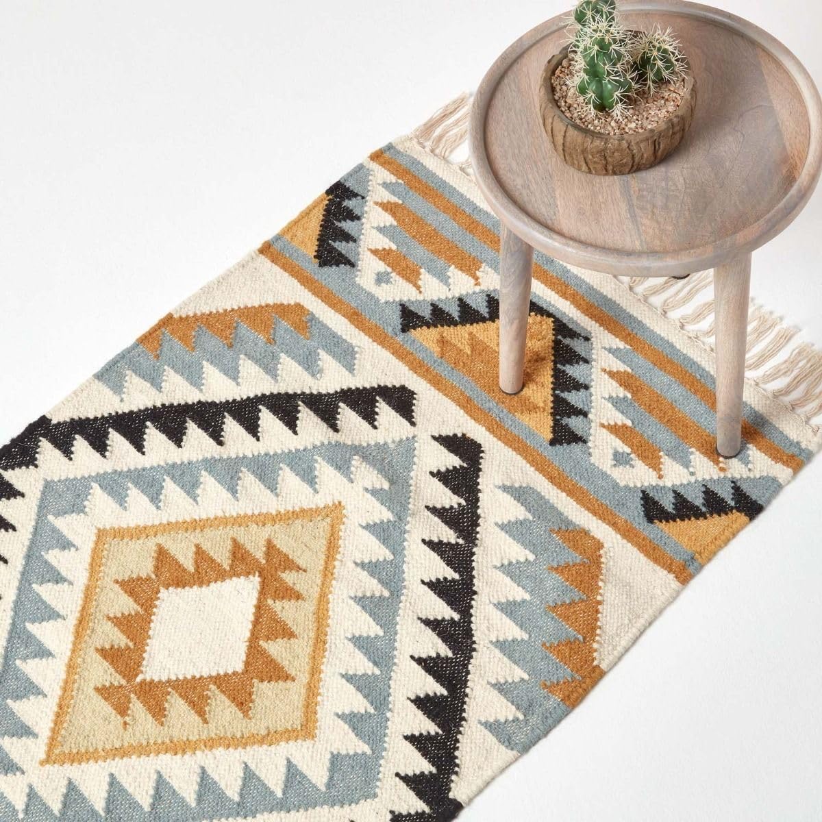 HOMESCAPES - Tapis Kilim en Laine à Motif géométrique Jaune, Fabrication Artisanale - Agra - 66 x 200 cm