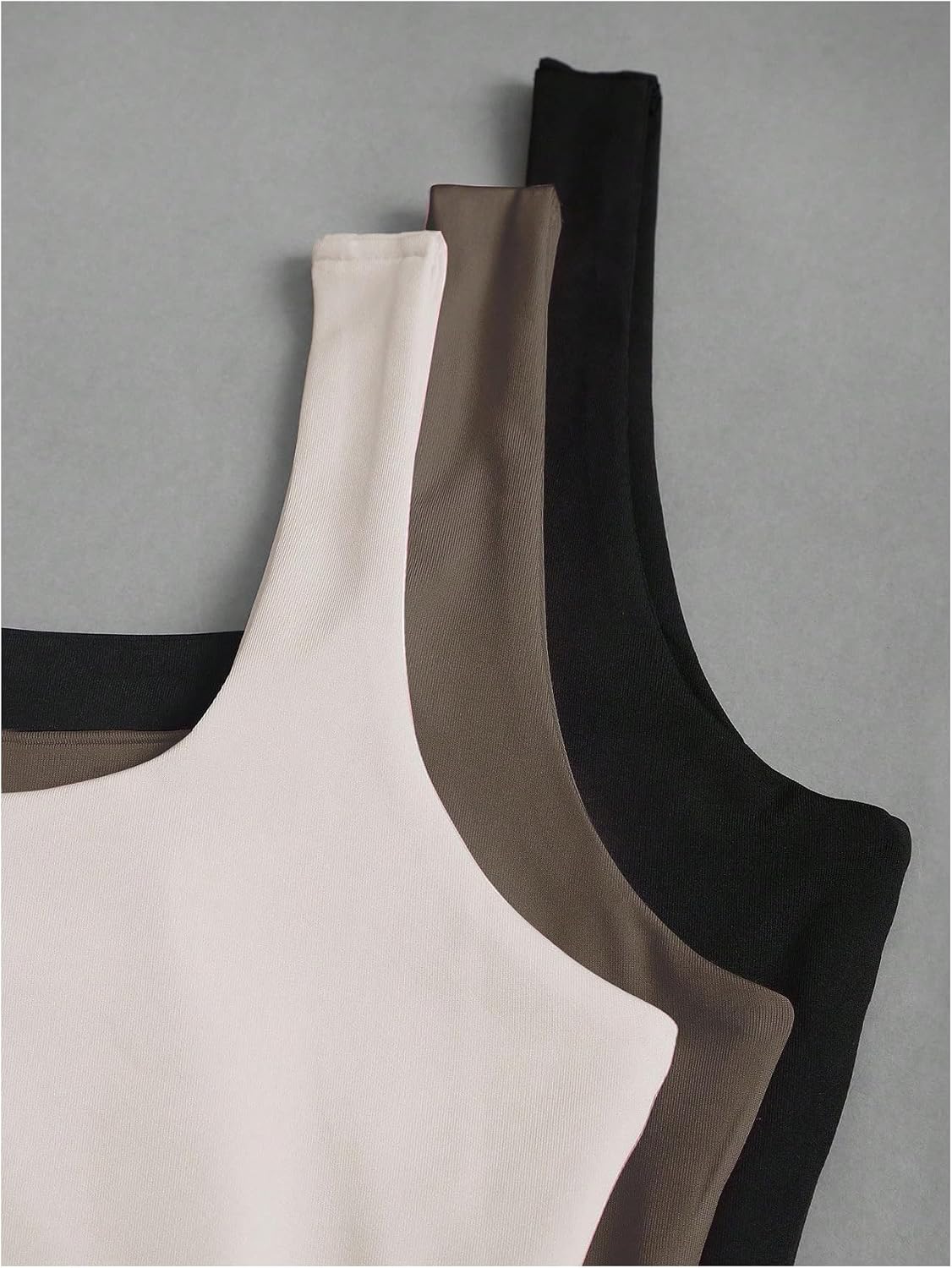 WDIRARA Women's 3 Pack Tank Tops Square Neck Sleeveless Slim Fitted Top