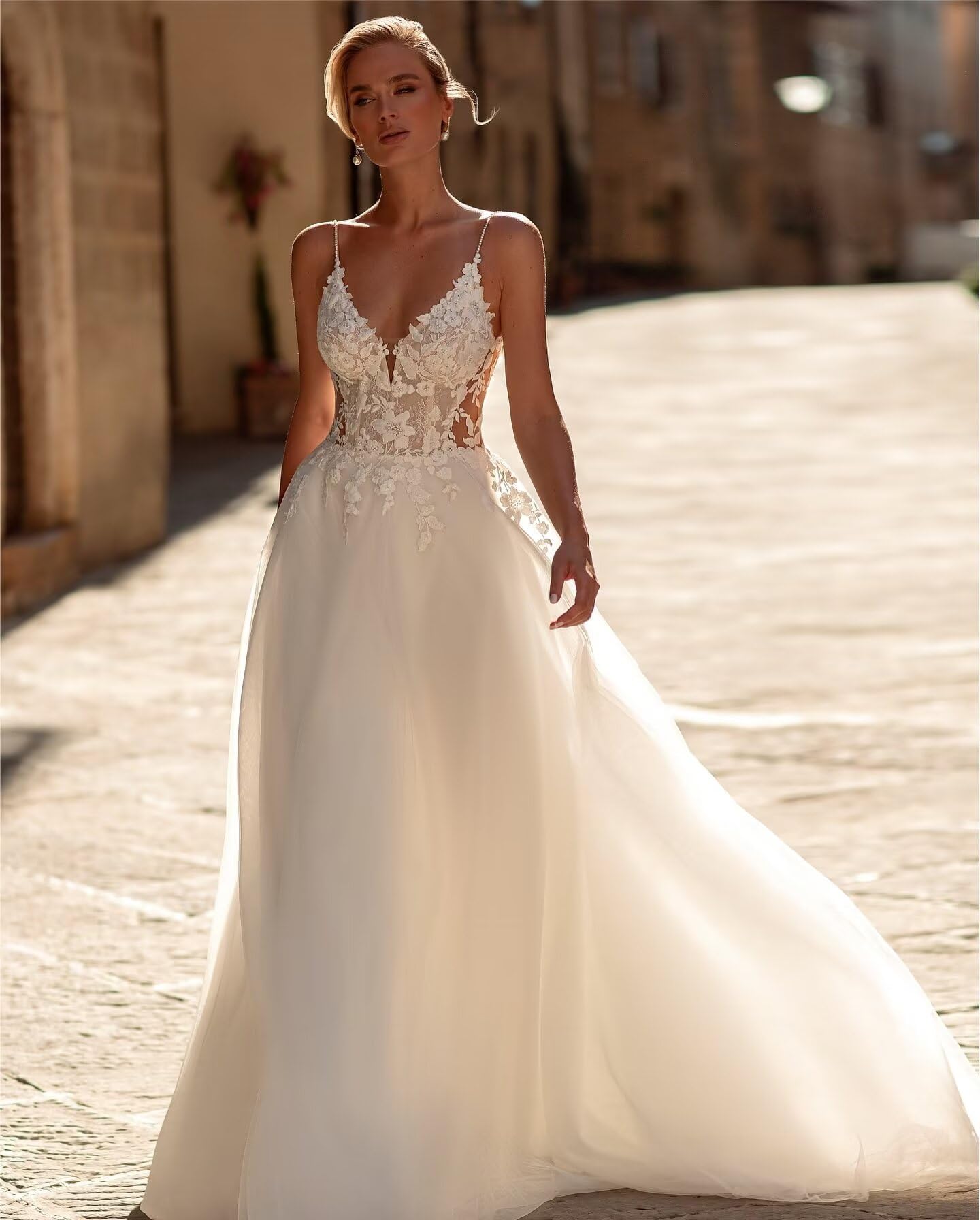 Zxruijing Women's Long Beach Wedding Dresses for Wedding 2025 Lace Applique Tulle Bridal Gowns HC013