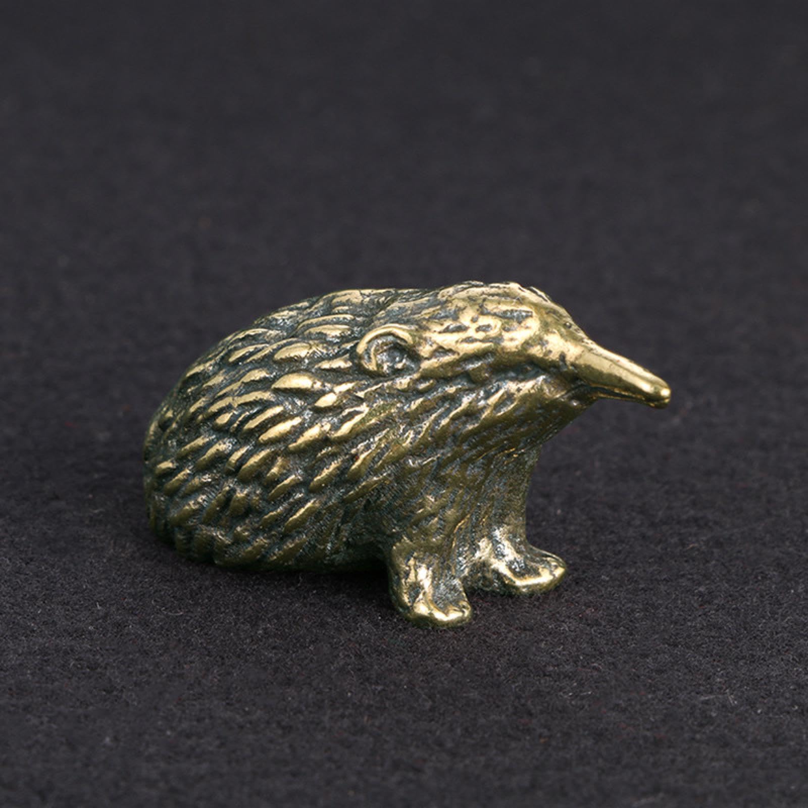 YNIYUJKL Figurine Small Brass Statue Golden Brass Craft Miniatures Sculpture Antique Solid Brass Mole Figurines Retro Cute Animal Miniatures Statue Desk Ornament Tea Pet Decoration