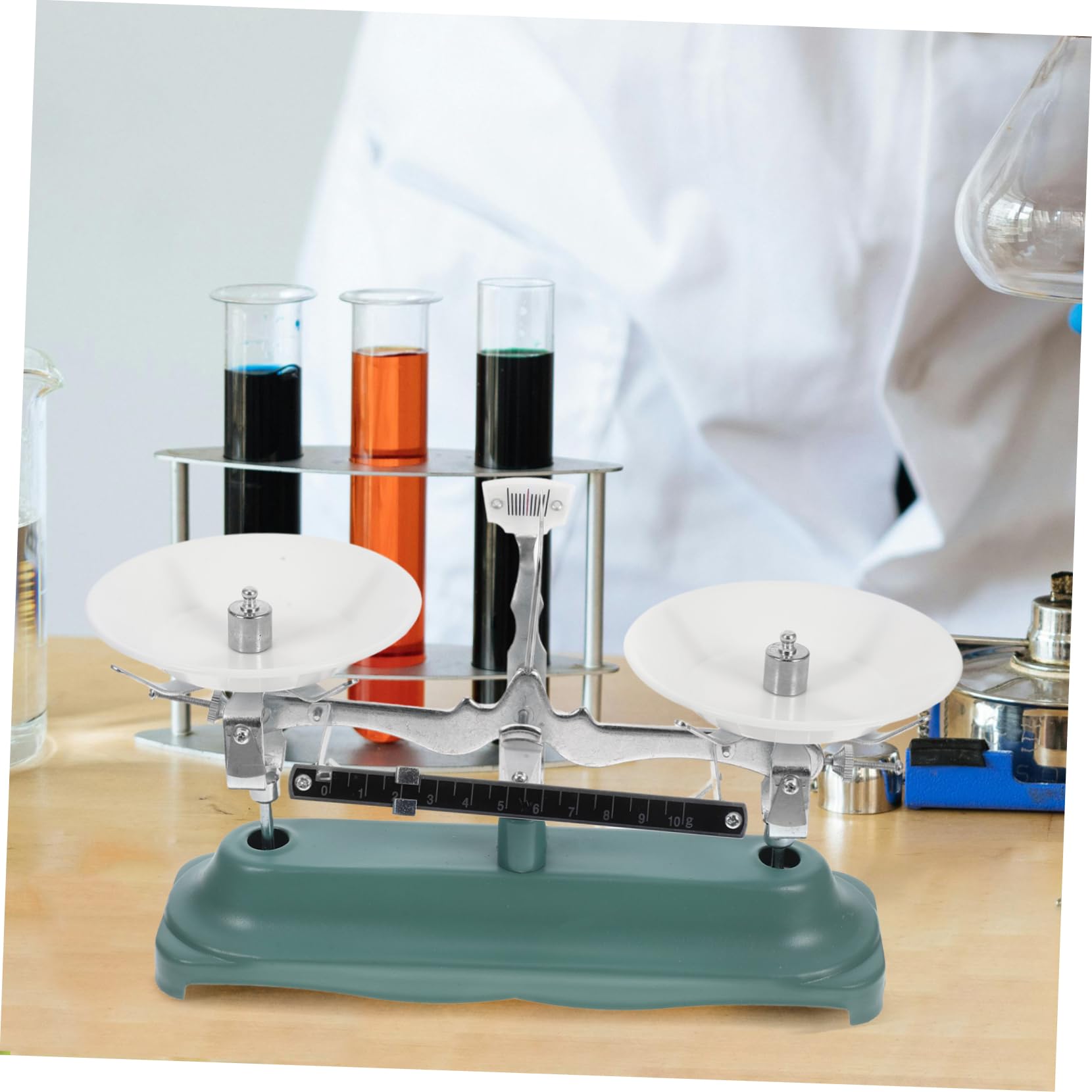 ULTECHNOVO Balance à Triple Fléau Pour Laboratoire Outil De Pesage Portable Avec Poids Inclus Pour Expériences Pédagogiques Et Scientifiques