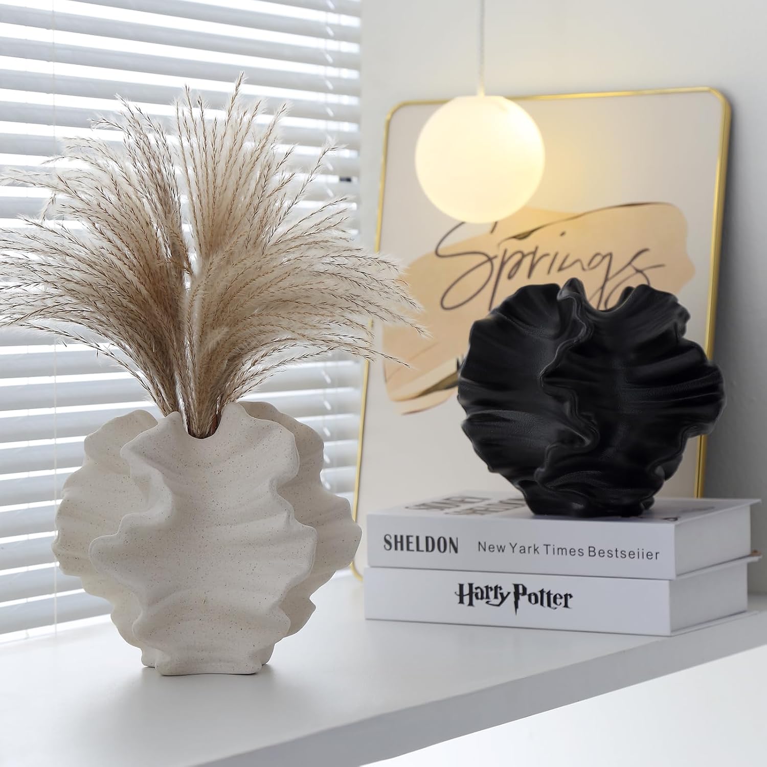 BUICCE Off White Ceramic Coral Vase for Pampas Grass Decor Modern Decorative Dandelion Vase for Flower Home Office Living Room Table Centerpieces.