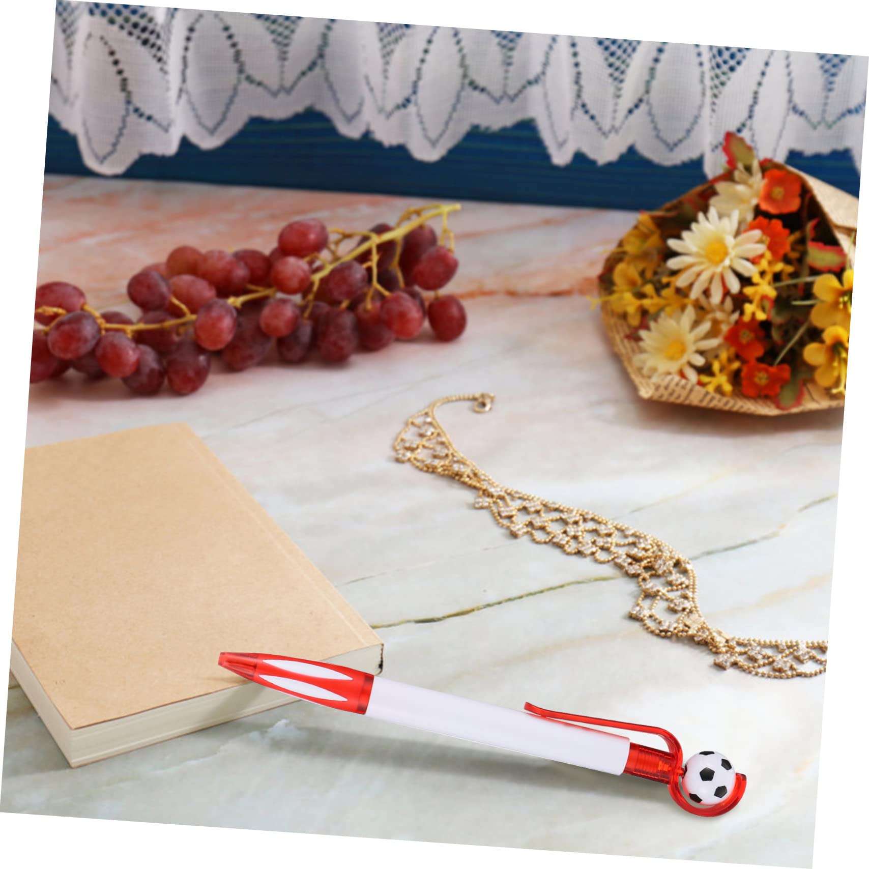 NUOBESTY 4 Set Penna A Sfera Squadra Di Calcio Piatti Di Carta Da Calcio A Tema Calcio Adesivi Di Calcio Penne Da Calcio Novità Coppa Di Calcio Penna Sportiva Plastica 18 Pezzi * 4