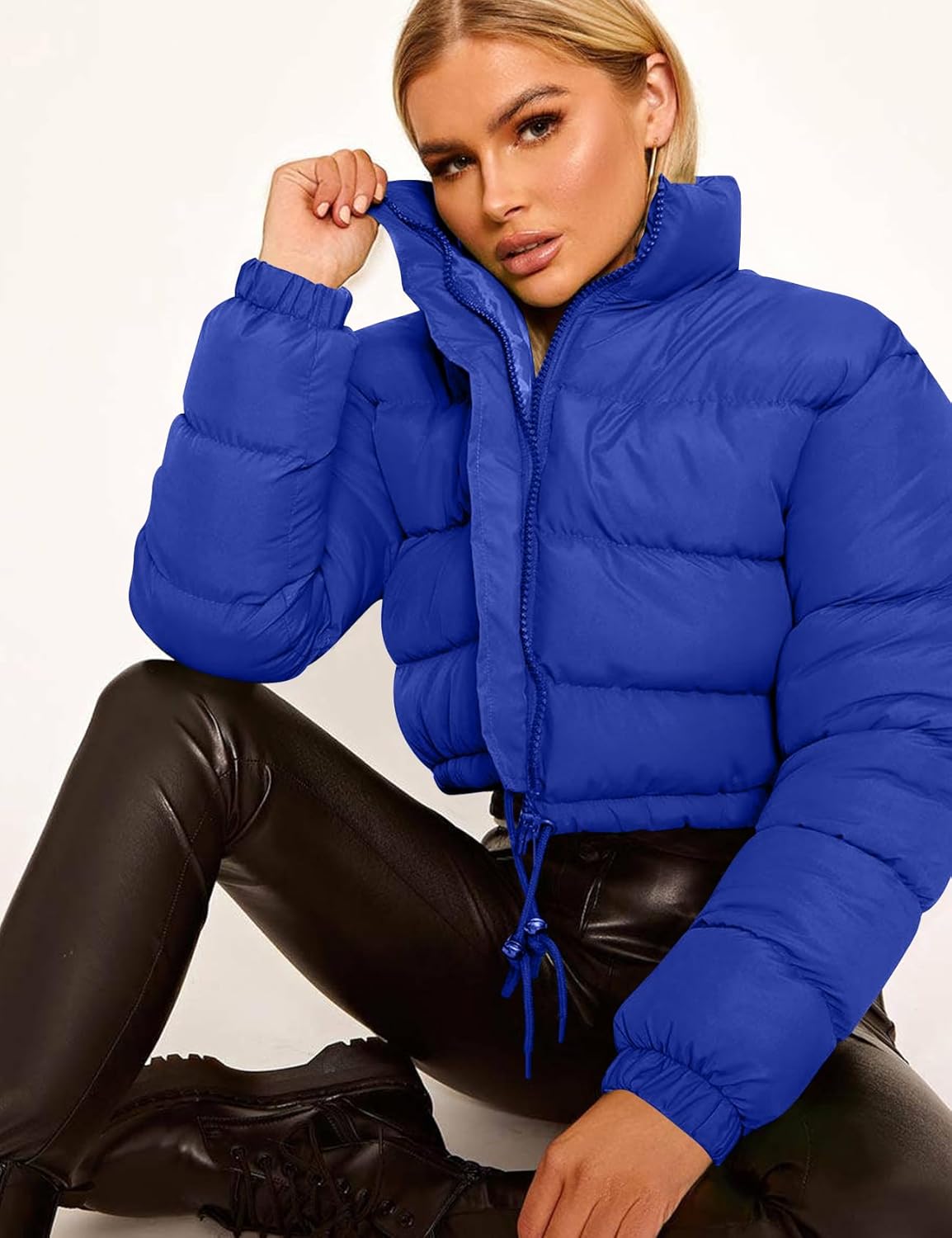 Flygo Women Cropped Puffer Jacket Winter Long Sleeve Quilted Puffy Bubble Padded Short Coats with Drawstring