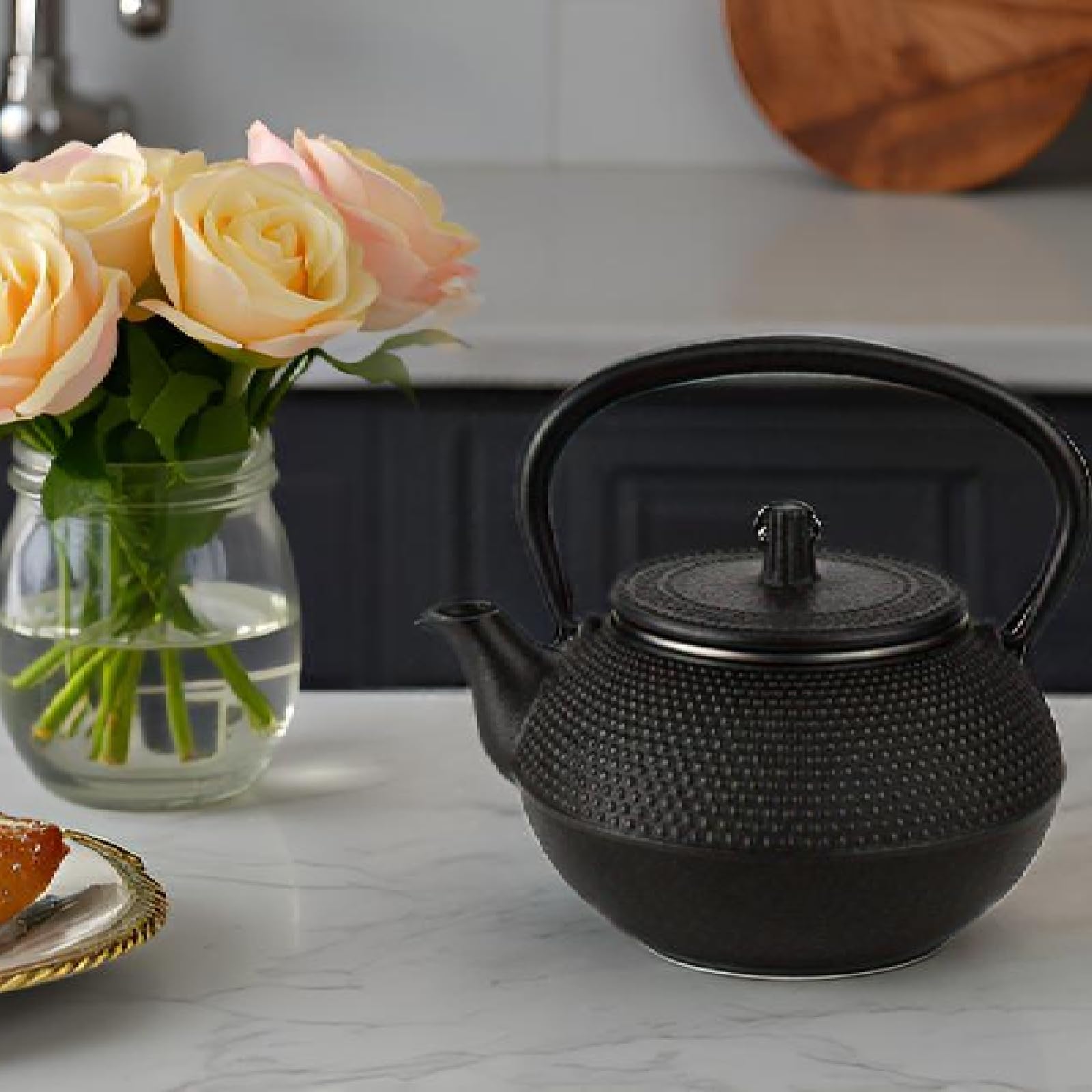 Petite théière en fonte de 300 ml avec infuseur, bouilloire en fonte pour usage domestique, modèle sur chaudière à thé japonaise