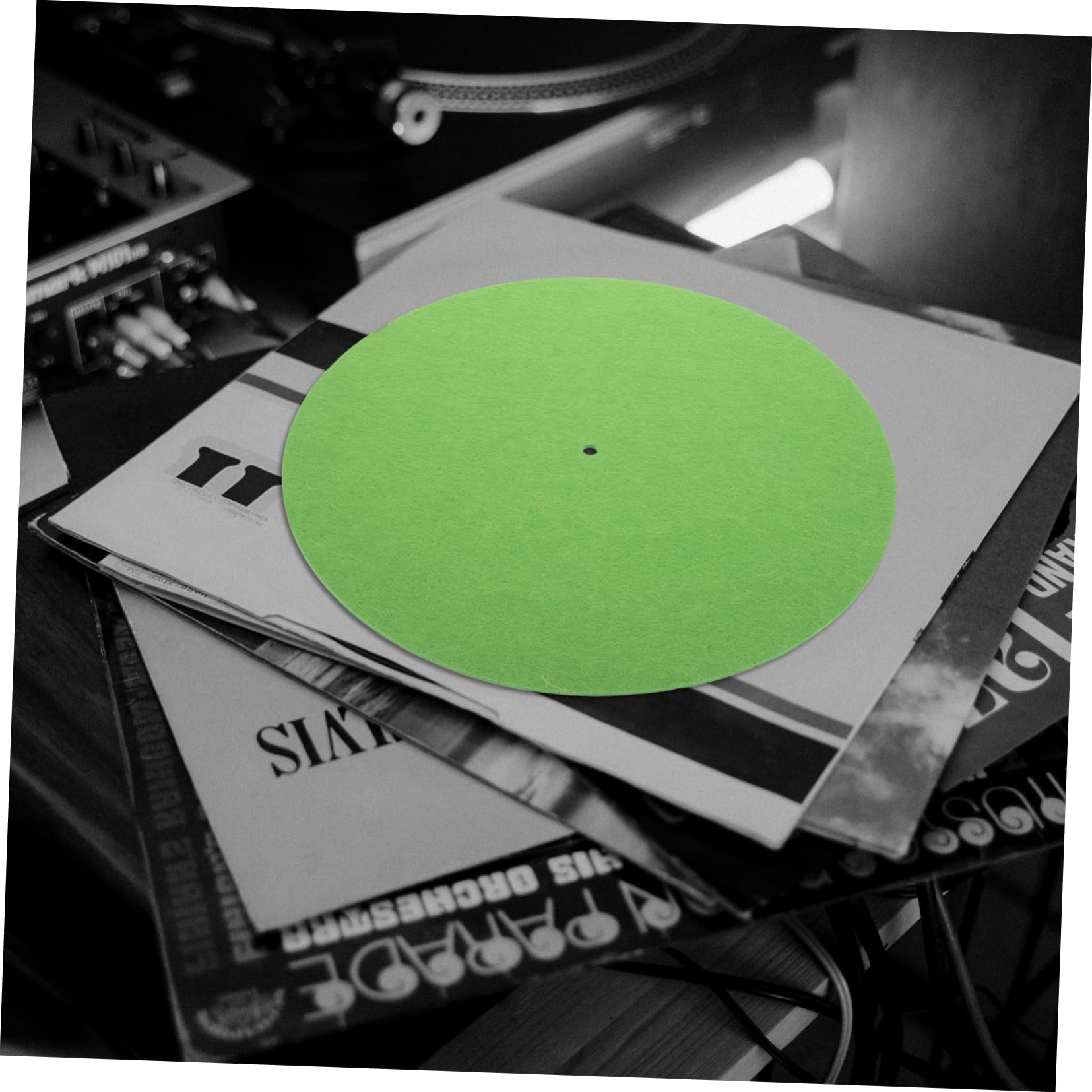 COSMEVIVI 2pcs Felt Turntable Mat Slip Mat Record Pad for Vinyl Player Anti-skid Sound Effect Enhancer Turntable Pad Accessories