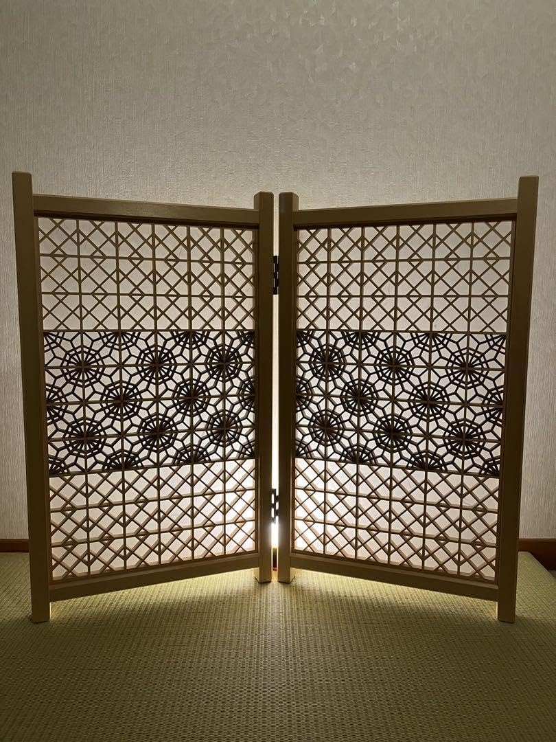 組子　組子細工　衝立　パーテーション　伝統工芸品 Amazon.co.jp: 組子 組子細工 衝立 パーテーション 伝統工芸品