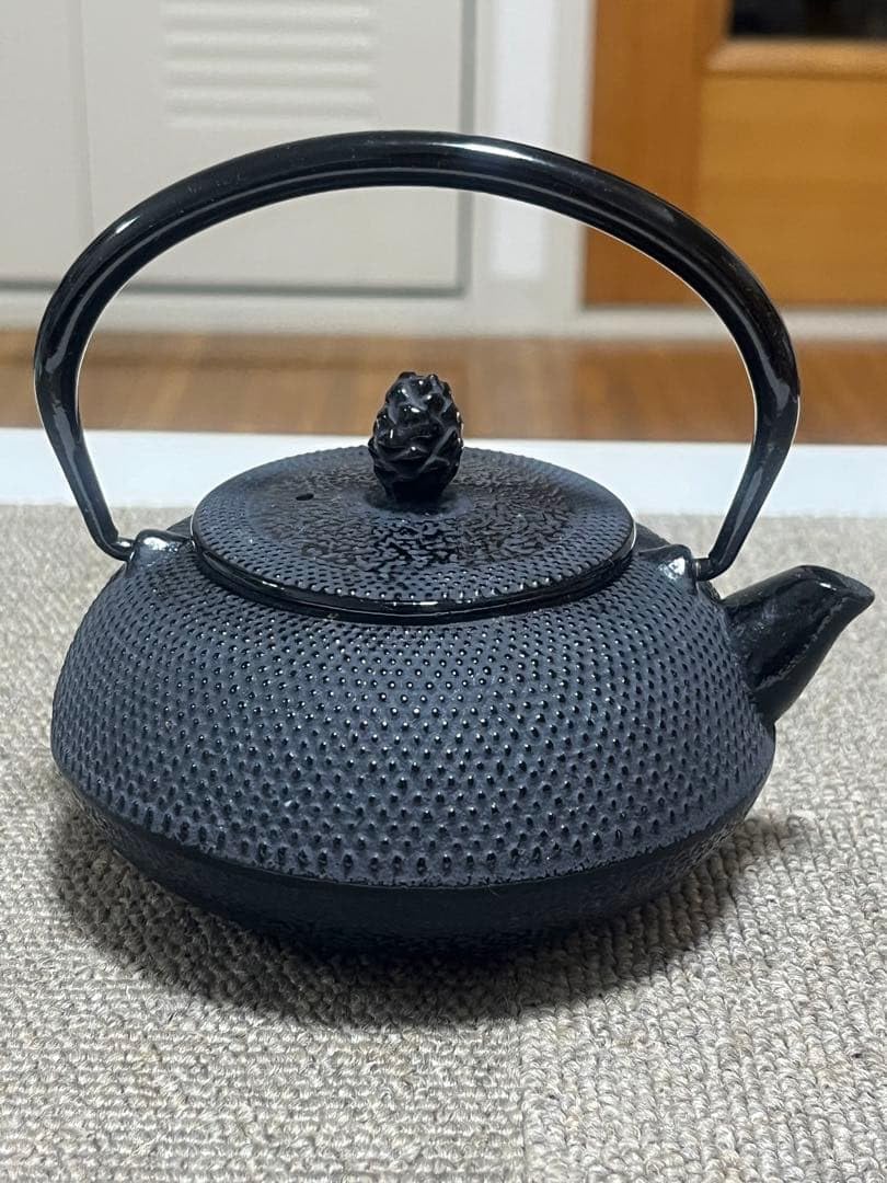Amazon | 南部鉄器 丸久 鉄瓶 鉄器 急須 茶道具 煎茶道具 | ノー