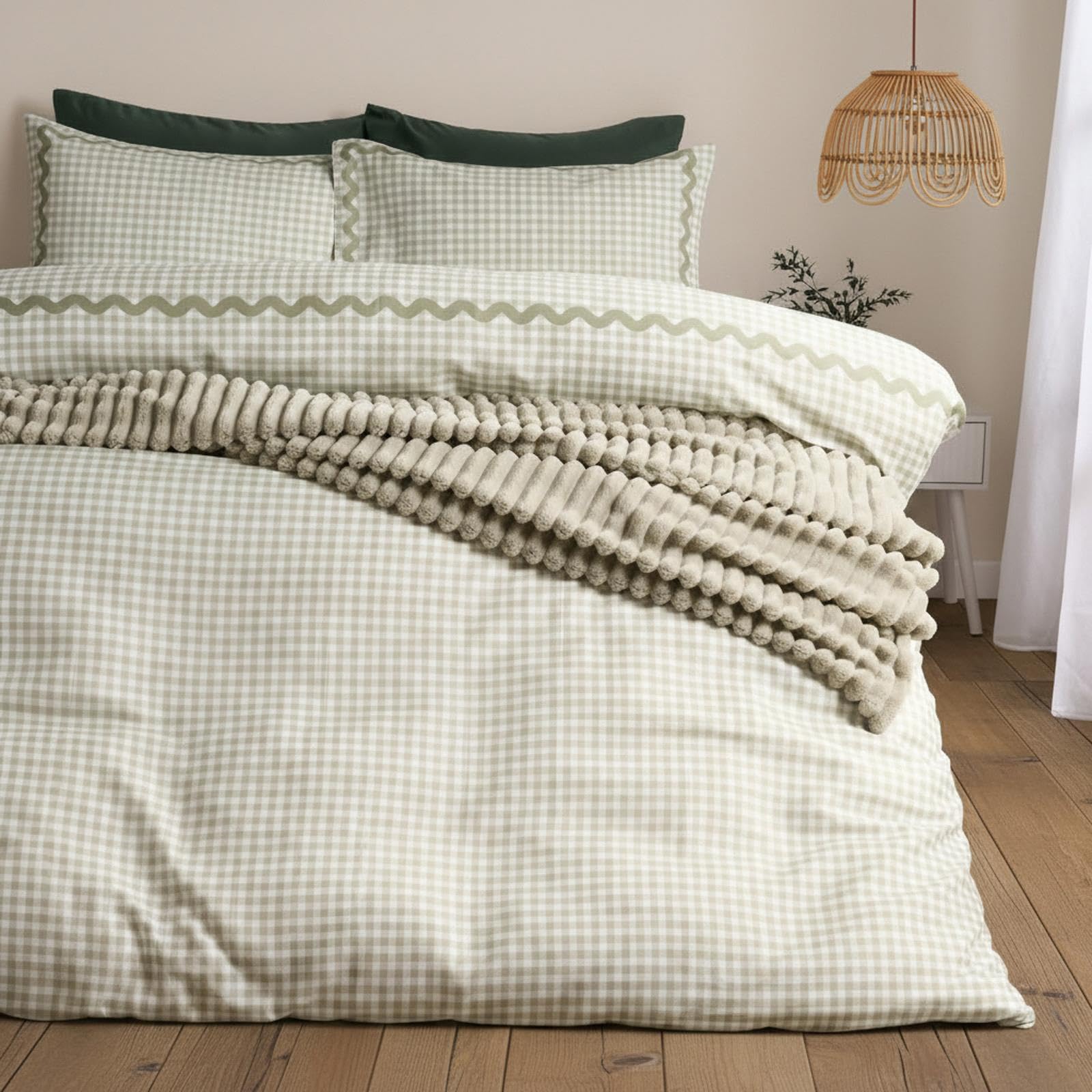 Ohs Women's Sage Gingham Bedding King Size Duvet Cover Reversible, Gifts For Super Soft Cosy Warm Microfibre Polyester Stylish Wave Edge Quilt Covers King Size With Pillowcases,