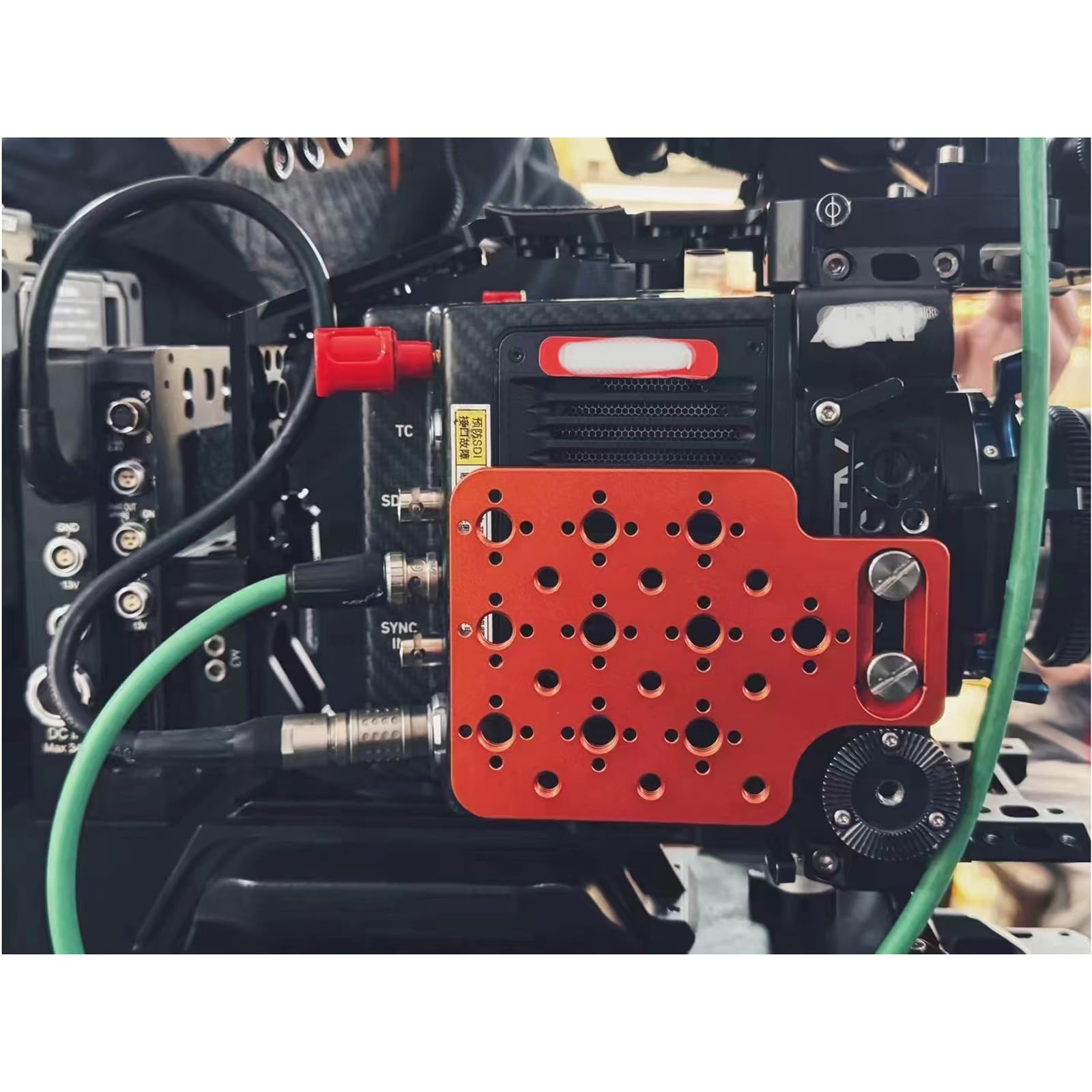 ビデオカメラ ARRI Broadcast Plate for RED DSMC2 Red DSMC2 Arri pin cheese plate : r/focuspuller