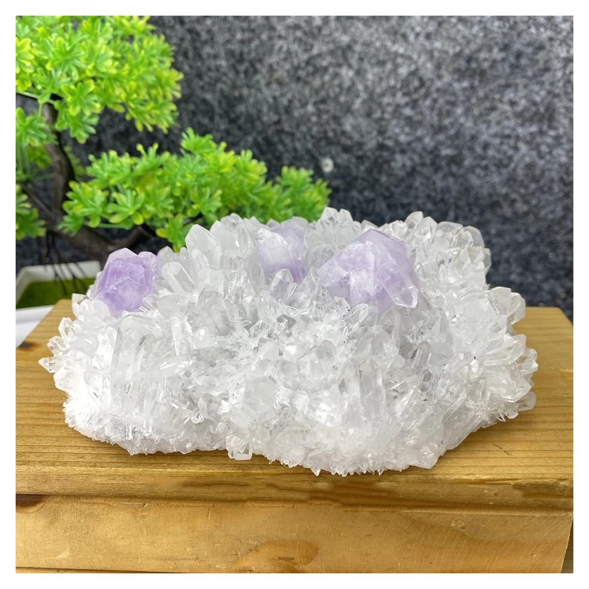 Amatista de cristal blanco natural de 830g con cobre para decoracion exclusiva del hogar