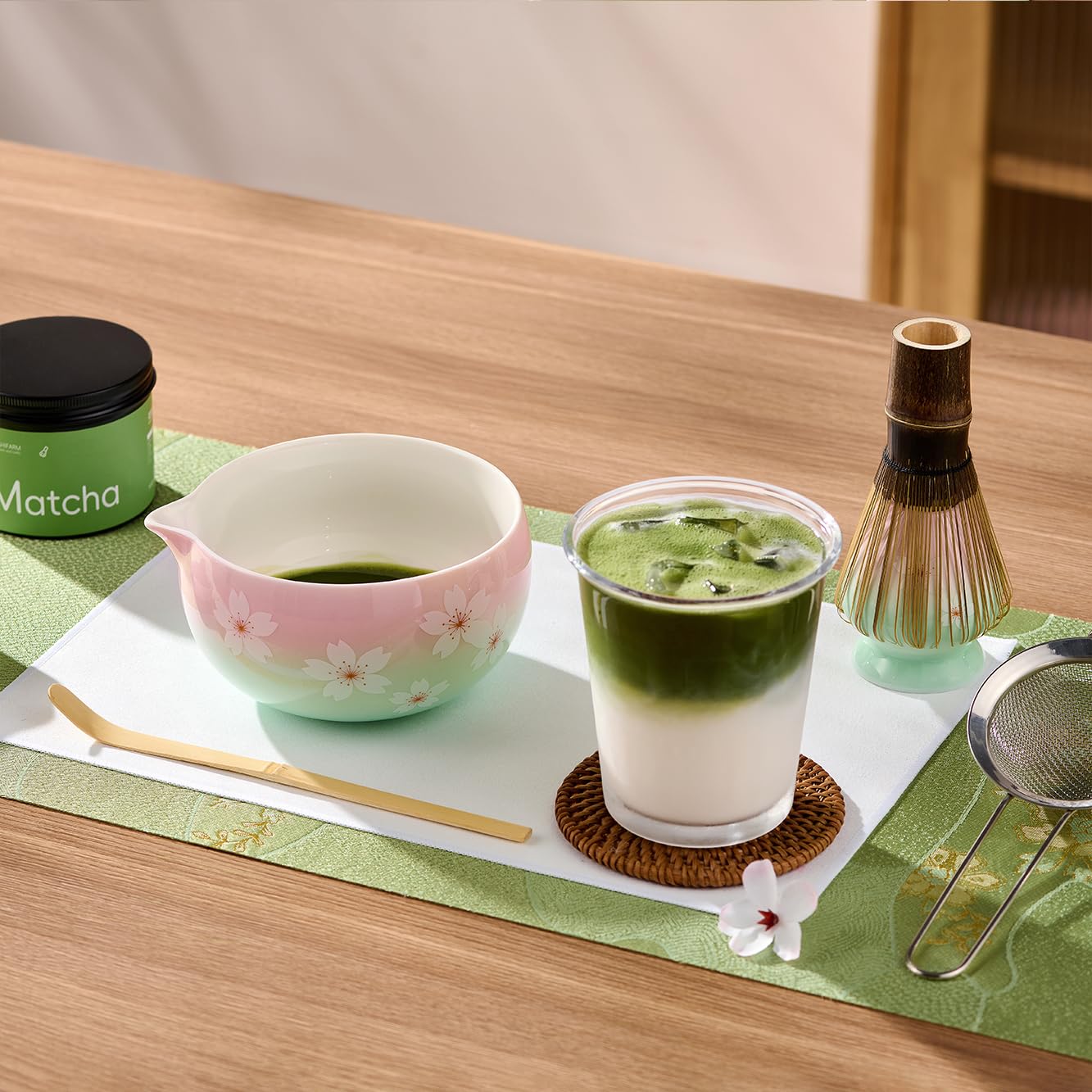 ComboJoy Zestaw trzepaczki Matcha – zestaw japońskiej ceremonii parzenia herbaty z ceramiczną miską, fioletową trzepaczką bambusową (Chasen), uchwytem, przesiewaczem i szufelką, kompletny zestaw
