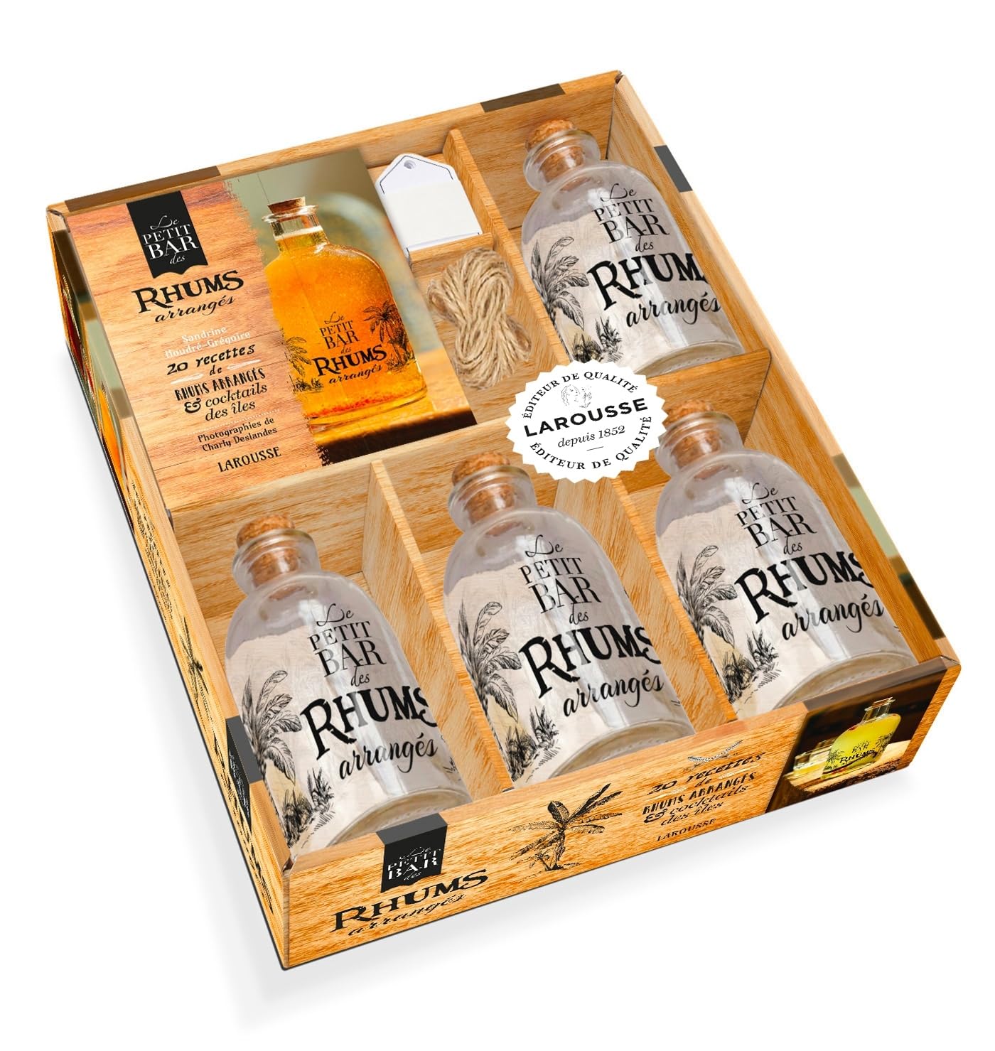 Le petit bar des rhums arrangés: Coffret avec un livret des 20 recettes de rhums arrangés & cocktails des îles, 4 bouteilles en vere, des étiquettes, de la ficelle