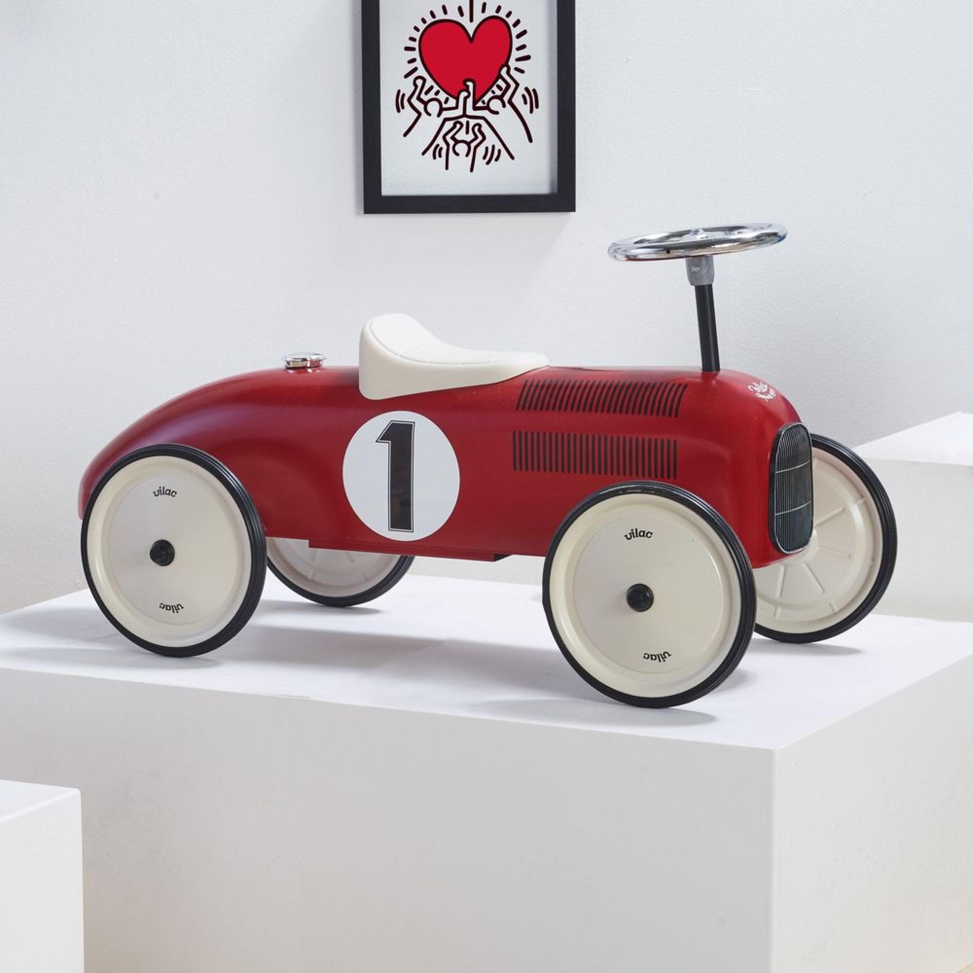 Vilac - Rutschauto Vintage Rot und Creme aus Metall – neue Räder & Sitzfläche cremeweiß raffiniert – Spielzeug für Kleinkinder – originelle Geschenkidee für den ersten Geburtstag ab 18 Monaten – 1049S