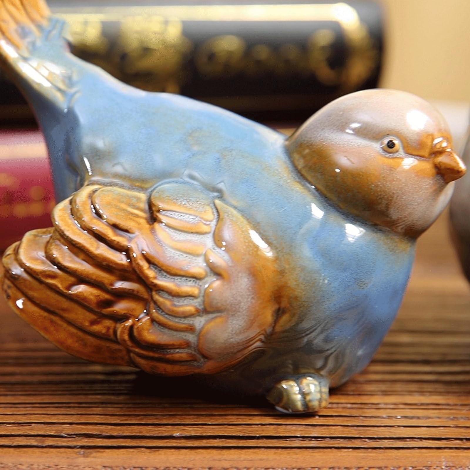 Zestaw 4 ceramicznych figurek ogrodowych dla ptaków, rustykalna dekoracja na zewnątrz do trawnika i ogrodu, sielankowe urocze rzeźby ogrodowe i posągi do uroczej dekoracji ogrodu, ozdoby na podwórko