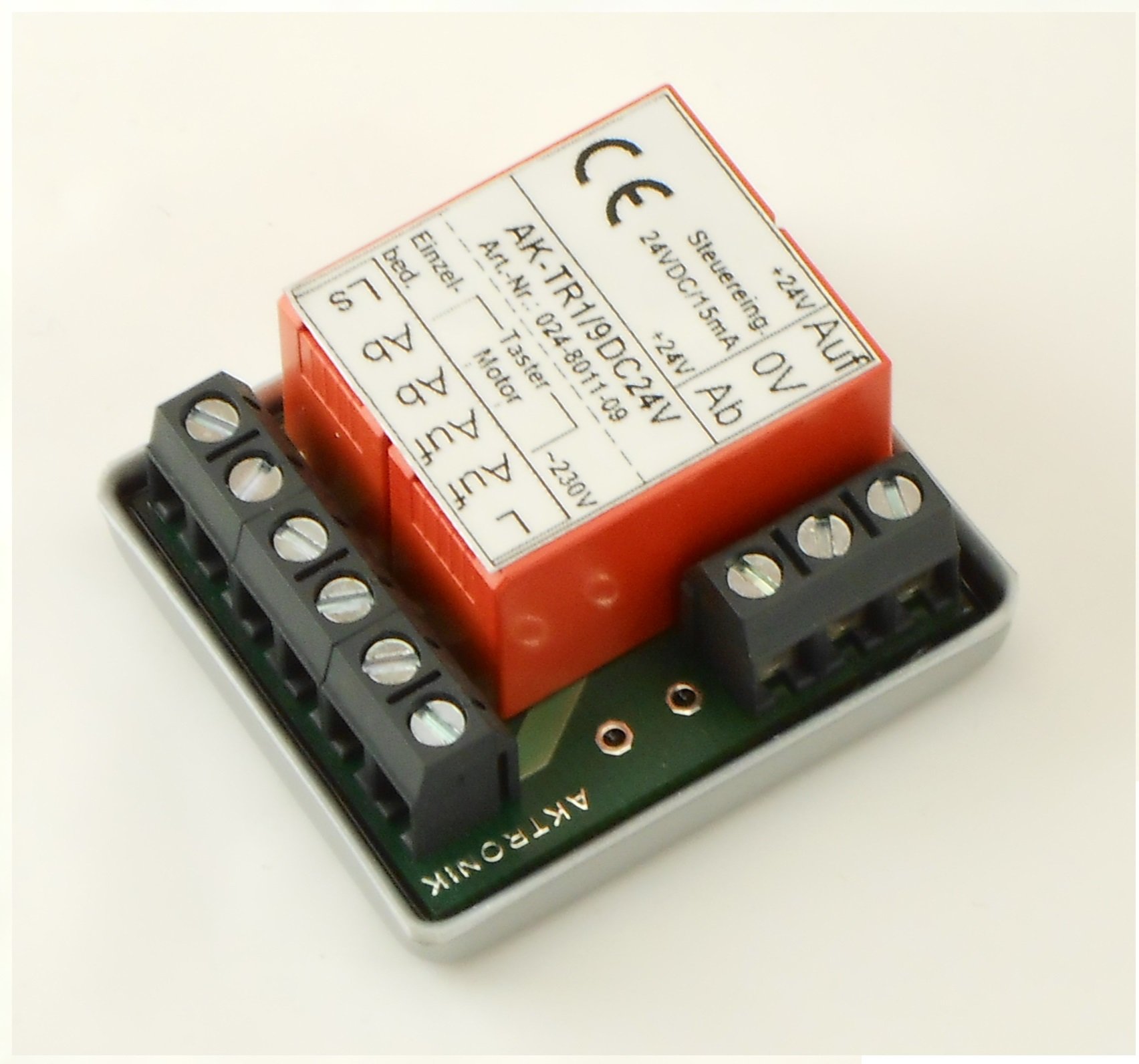 Trennrelais, 24V DC, 230V AC Motorspannung, 3A Laststrom, für Rolladenmotor/Jalousie, Kompakte Bauform 42x39x20mm Art.:024-8011-09