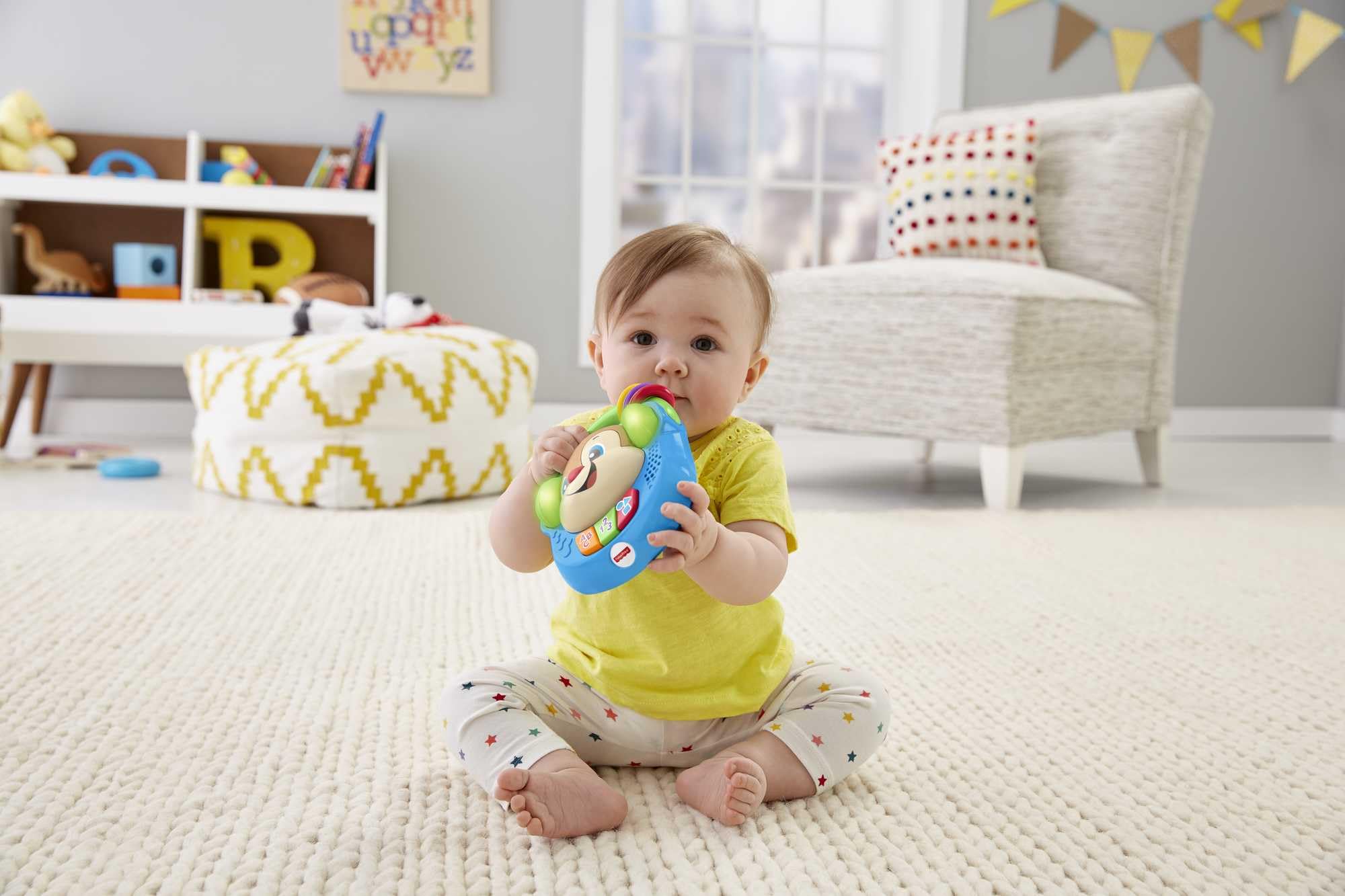 Fisher-Price - Lettore Musicale Canta e Impara, Giocattolo Elettronico Ridi per Bambini 6-36 Mesi, FPV06
