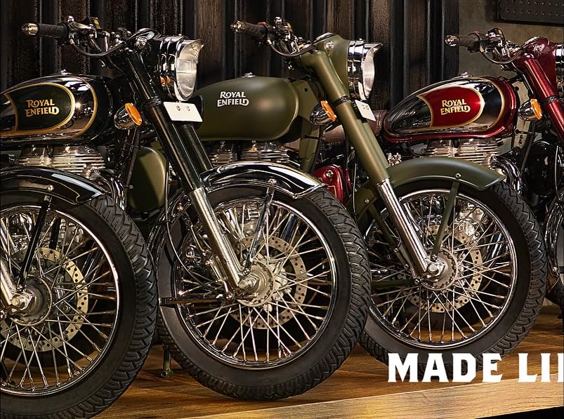 Image of Royal Enfield 1:3 Classic 350 Scale Model Miniature | Authentic True-to-Life Detailing | Premium Metal Tank & ABS Body | Movable Handlebar Steering | Collector's Keepsake Essential | Retro White