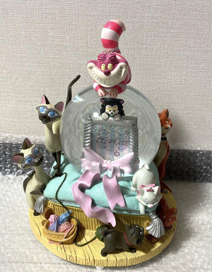 不思議の国のアリス チェシャ猫　スノードーム　オルゴール　フィギュア Amazon.co.jp: スノードーム チェシャ猫 オルゴーKiss me! Cat