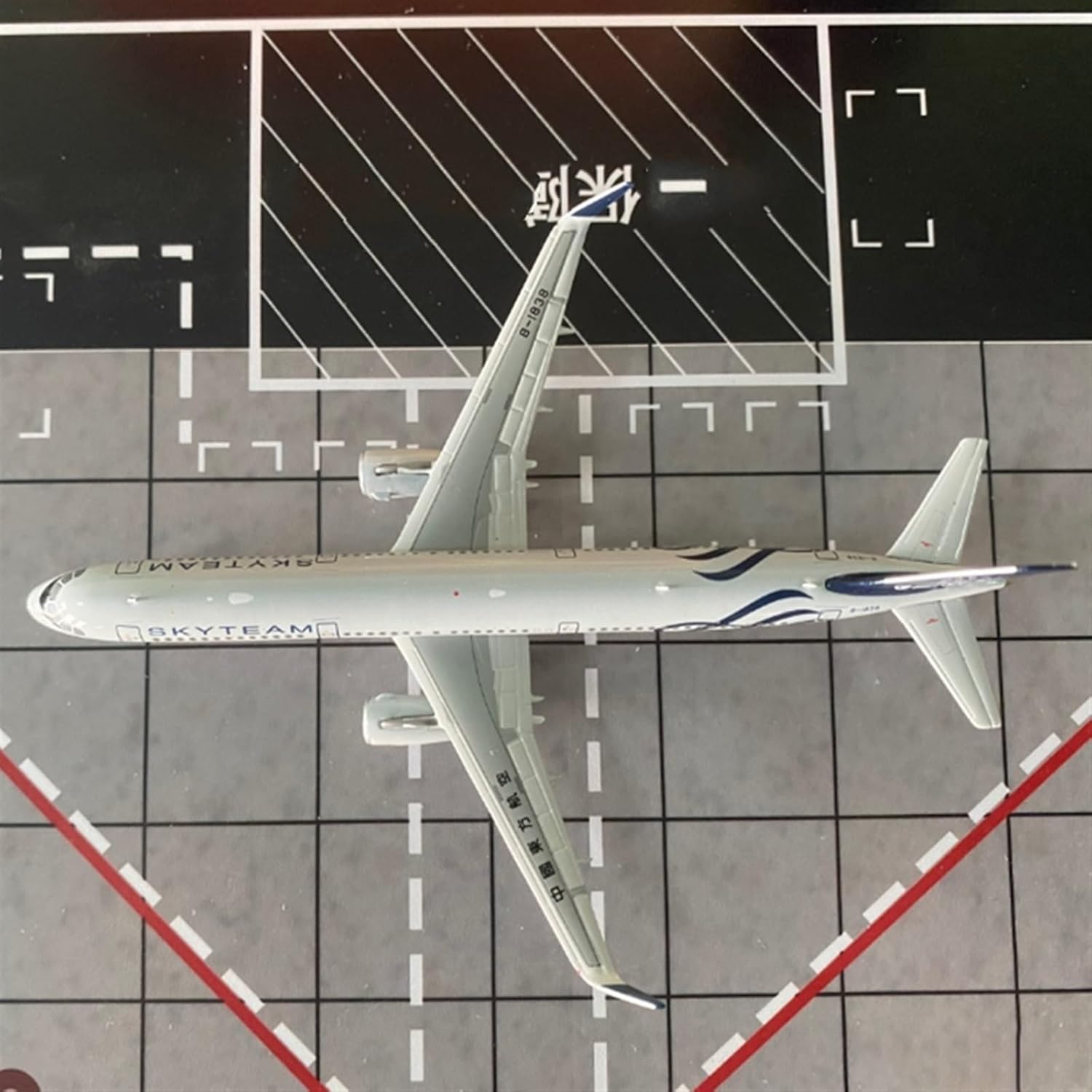 1 400 Scale China Orient for Airbus A321 B-1838 Die-Cast Alloy Airplane Model Children's Day Gift Hobby Playgame Kit