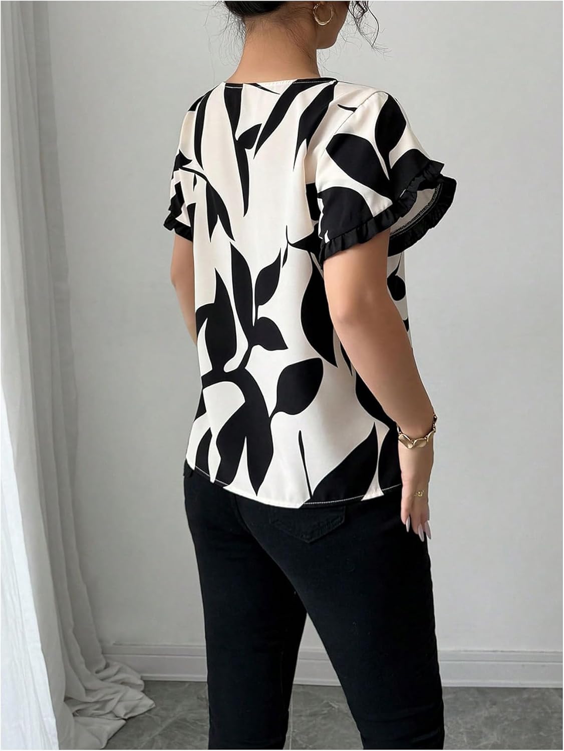 Women's Retro Print Ruffle Sleeve Blouse Elegant Crew Neck Dressy Casual Work Tops - Image 2