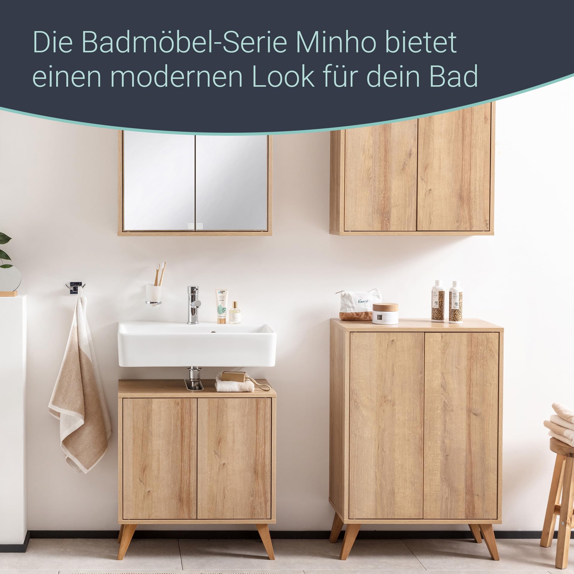 BadeDu Minho Hängeschrank – 60 cm in AST-Eiche Optik, Moderner skandinavischer Stil, 2 Türen mit 2 Glaseinlegeböden, Made in Germany