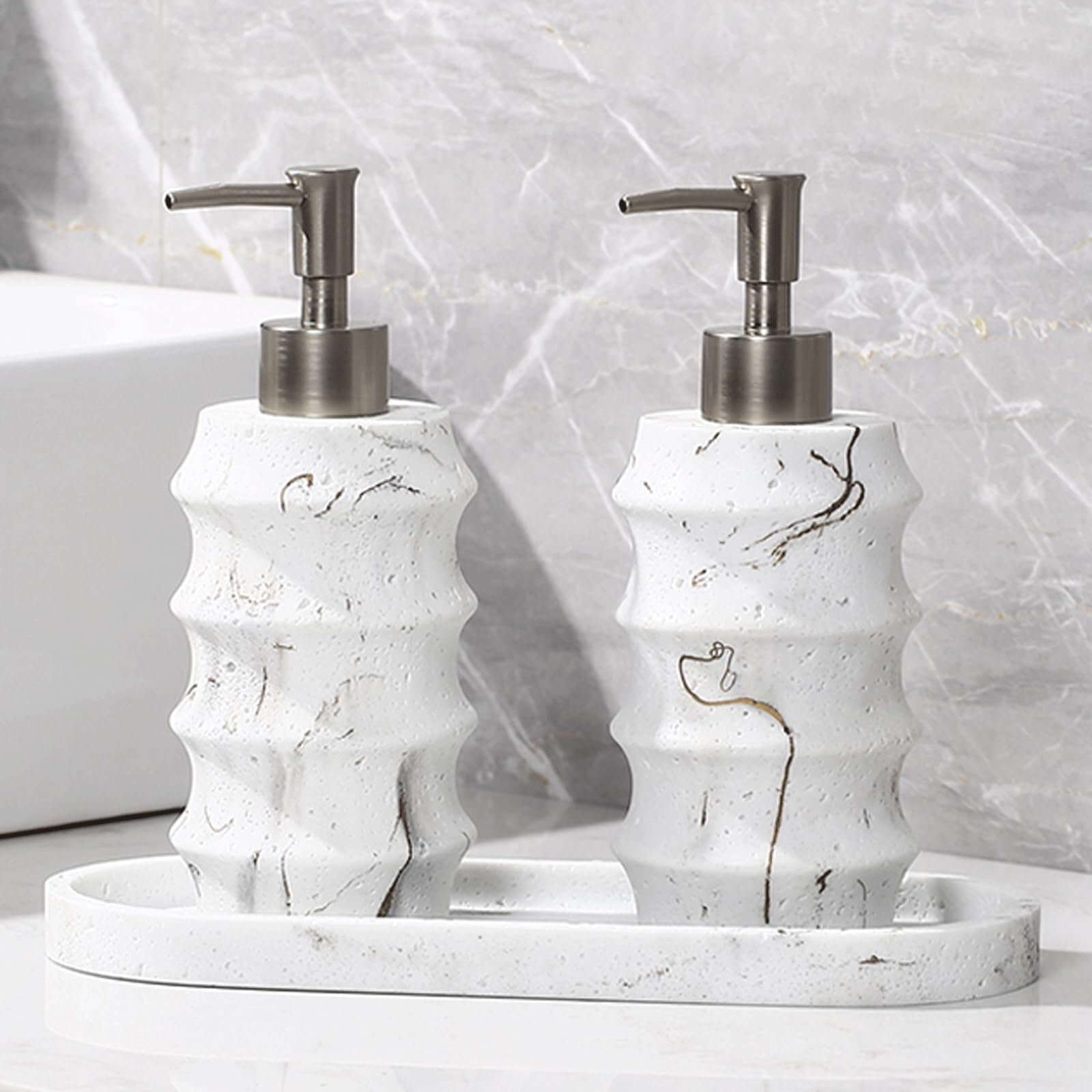 Set di accessori per il bagno Distributore di sapone for piatti da banco in pietra arenaria con pompa argentata Arredamento per gli affittuari(White Set-2)
