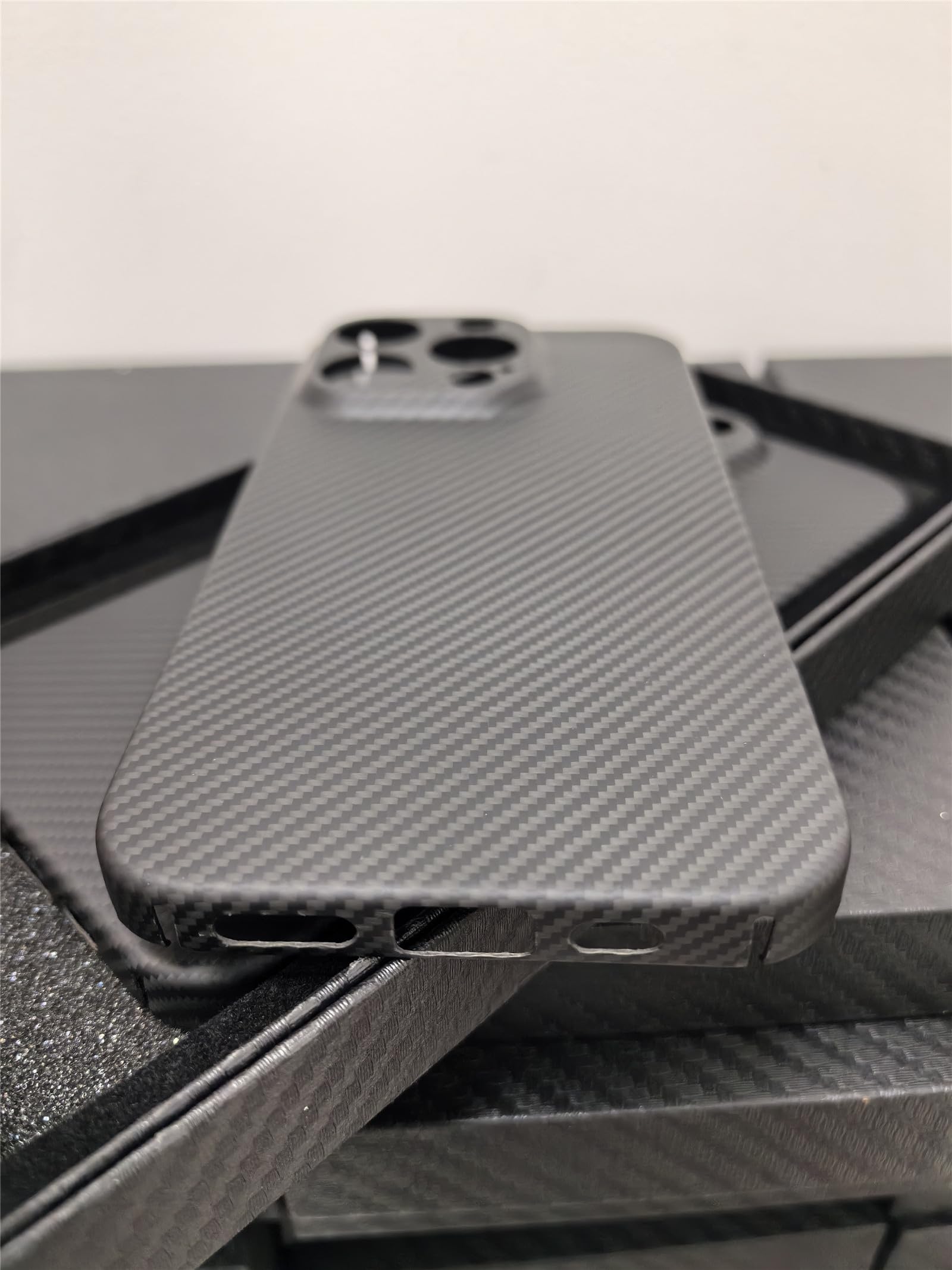 Ultra Thin And Lightweight Rare 600D Aramid Carbon Fiber Case For Oneplus 12 - View #7