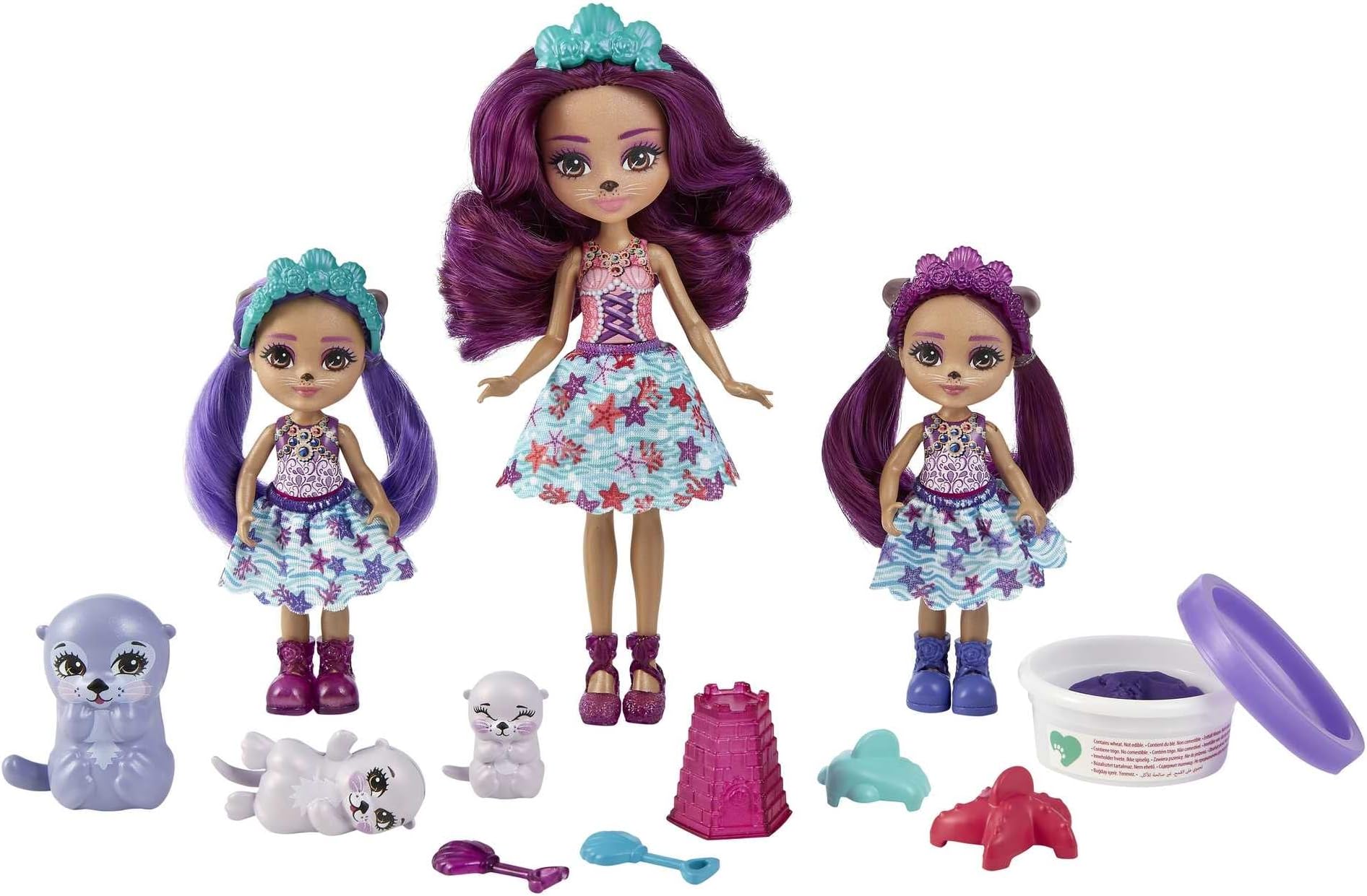 Mattel Enchantimals Family Set with Gerika Golden Retriever Small Doll & 3 Puppy Figures, City Tails Toy Collection
