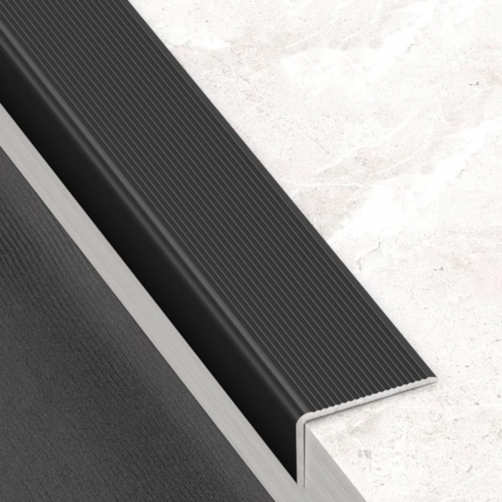 Lot de 3 protections antidérapantes en aluminium pour marchepieds de marche - 0,9 m - Pour intérieur et extérieur - Noir - 4 cm x 2 cm