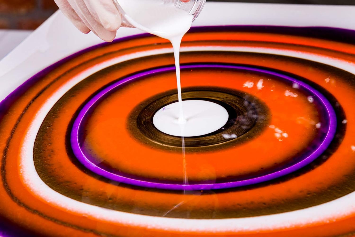 COLORBERRY Crystal Resin 2:1 - Premium cast Resin/Epoxy Resin Created in Germany - Resin, Pouring, Fluoride Art 750ml (500ml Resin, 250ml Hardener)