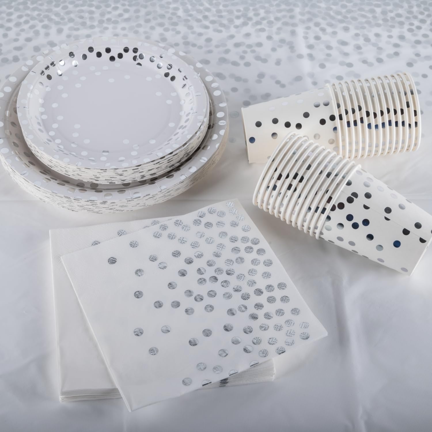 Ceiliwen Set Stoviglie per Feste con Puntini Argento per 25 Ospiti - Piatti di Carta da 22,9 cm e da 19,1 cm Bianchi e Argento, Bicchieri, Tovaglioli - Stoviglie Eleganti per Matrimonio, Anniversari