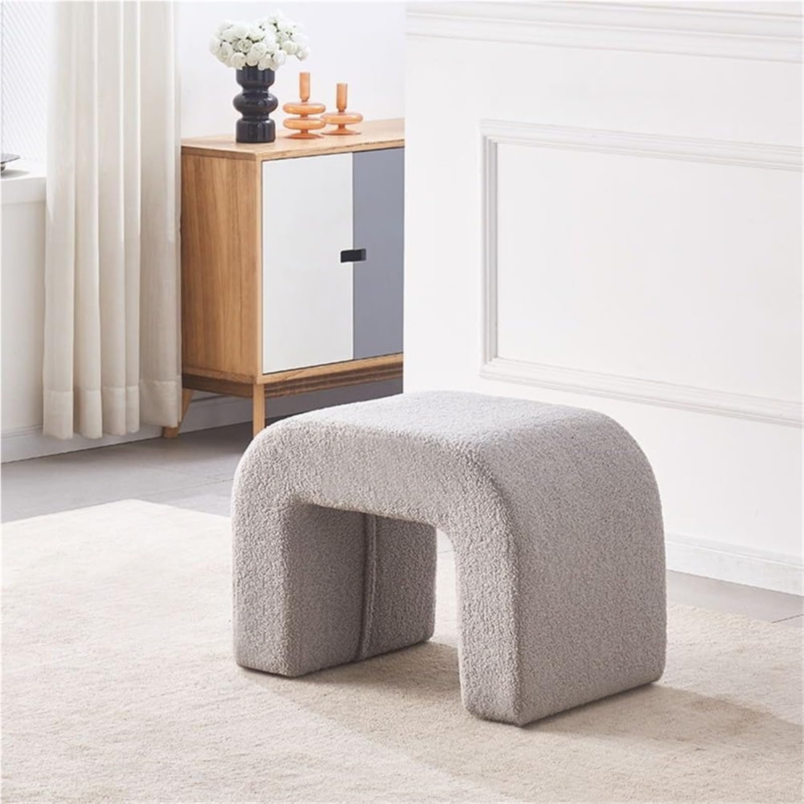 KLGFBDC Modern Minimalist Upholstered Shoe Bench & Ottoman Stool with Faux Shearling for Entryway Living Room Hallway Makeup Room - Stylish Grey Footrest (44x40x43cm)