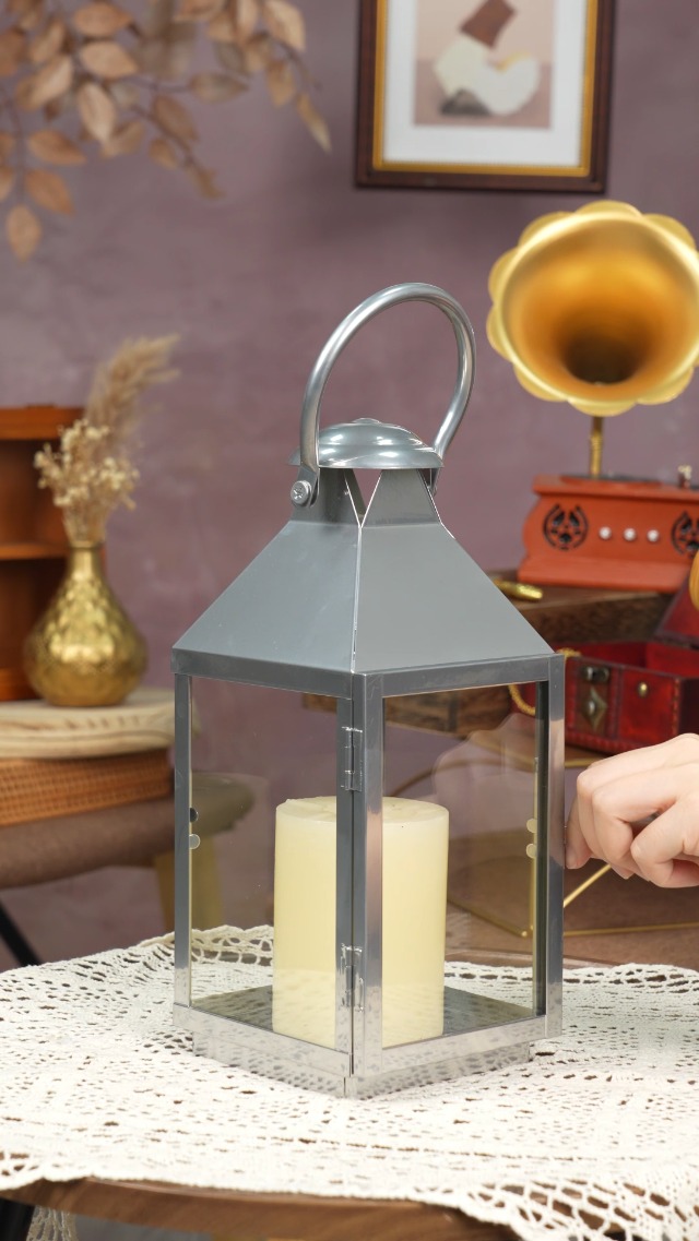 Vaso Di Fiore E Della Lanterna Sulla Pietra Tombale Fotografia Stock Vaso Di Fiore E Della Lanterna Sulla Pietra Tombale Image60319340 - Foto 2