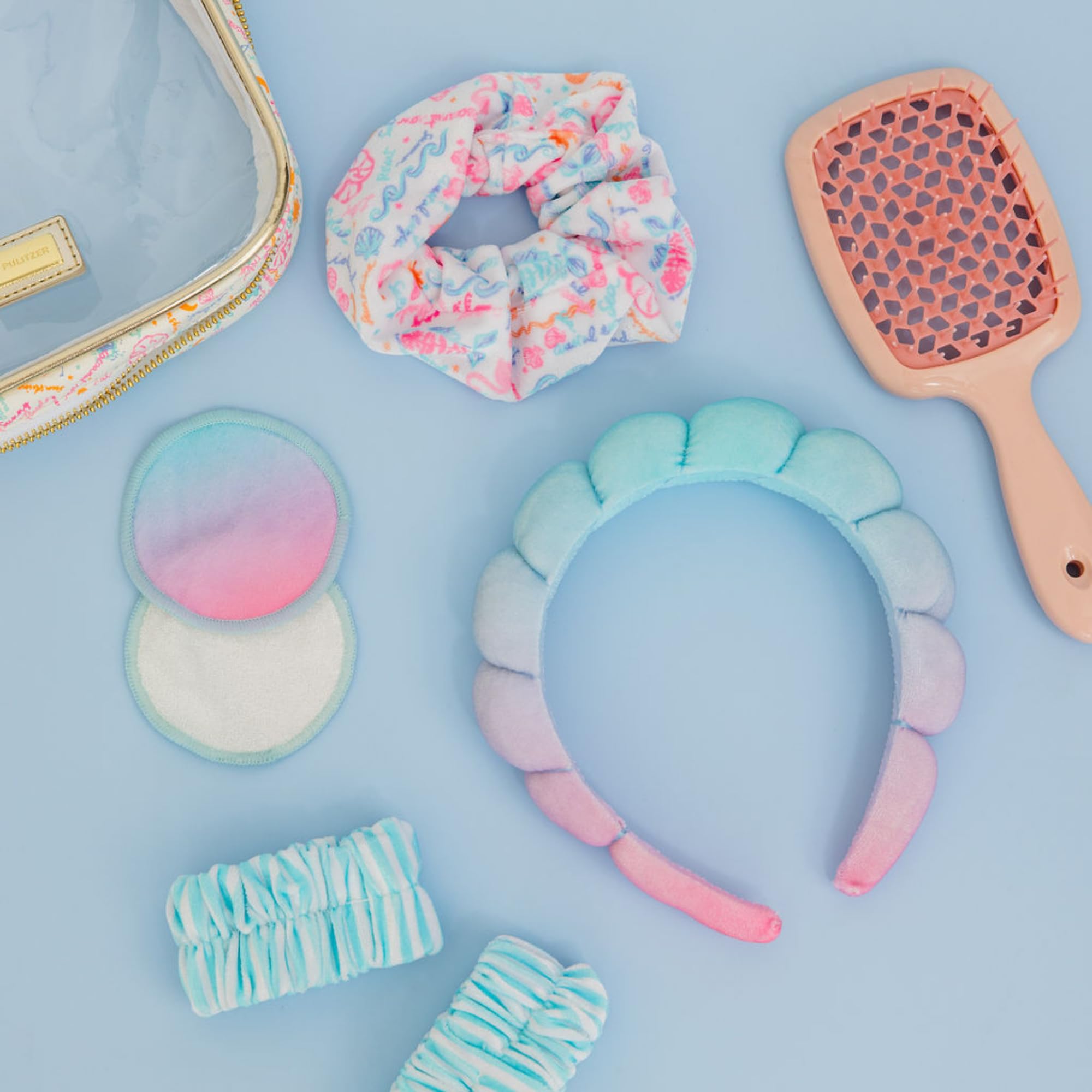 Lilly Pulitzer Self Care Kit, Spa Gift Set for Women with Spa Headband, 2 Face Wash Pads, 2 Wristbands, and Scrunchie (Summer Serenade)