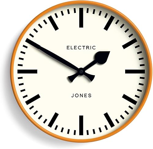JONES CLOCKS Reloj de pared Tiger  Reloj de estación redondo moderno  12 pulgadas  Naranja  Aspecto de diseñador genial para cocina, sala de estar u