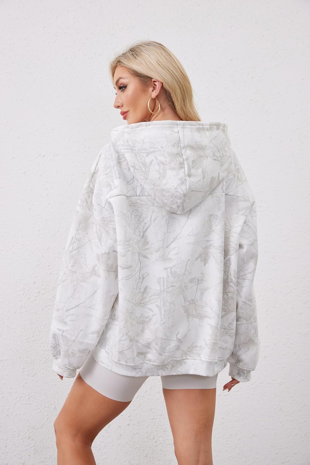 Camo Hoodie for Men Women Oversized Fleece Maple Leaf Hooded Sweatshirt Graphic Print Pullover Hoodies with Pocket - Image 4