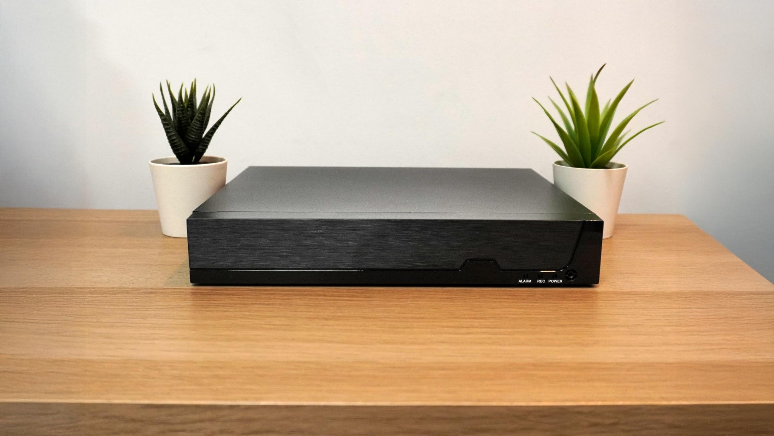 Energeeks - Grabador NVR - 8 Canales - Disco Duro de 1TB - Grabación 24/7 - Solo Compatibles con Cámaras de Seguridad con protocolos ONVIF - Instalación Sin Cables - Control Total - Fácil Instalación