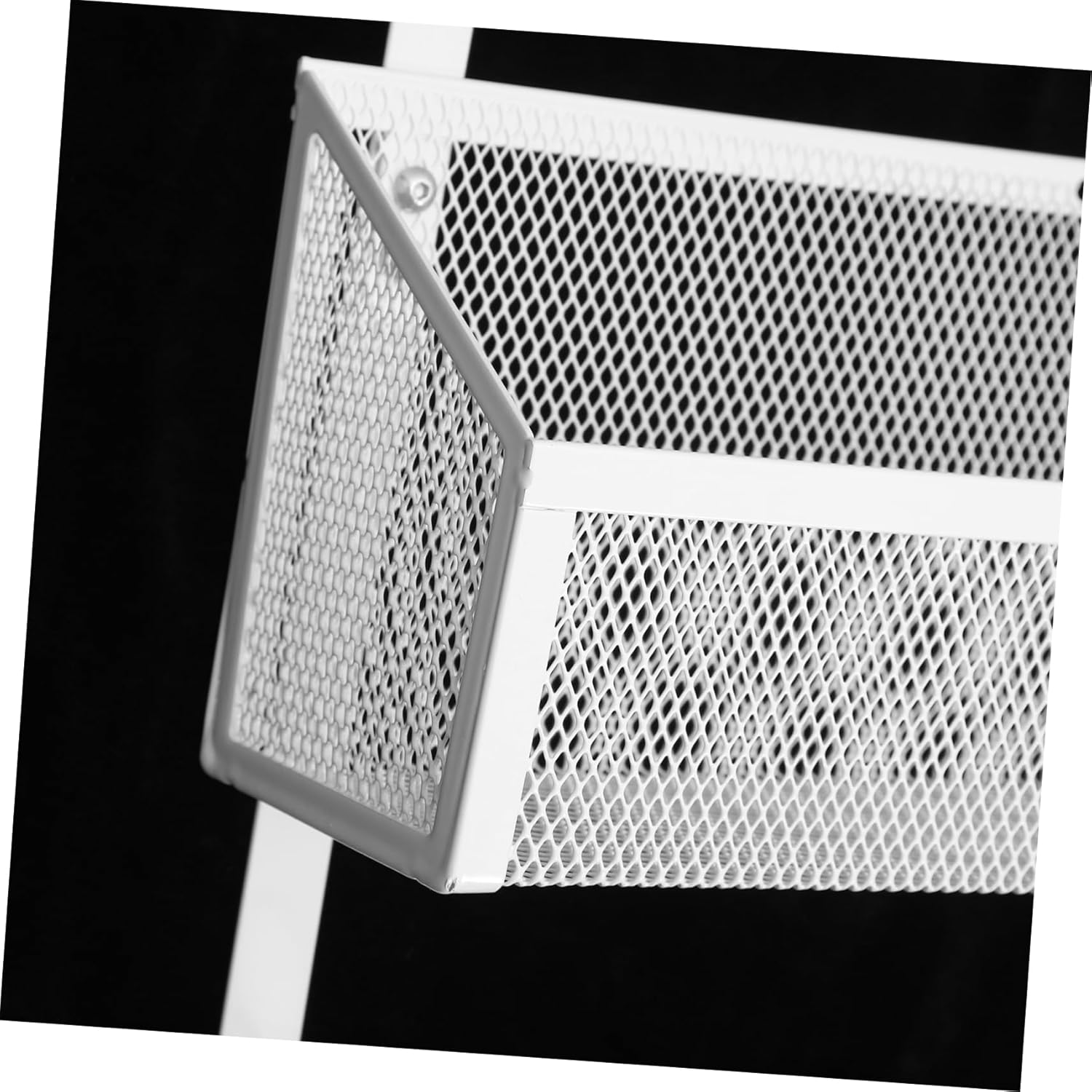 Homoyoyo Back of Door Organizer Metal Rack Storage Basket Hooks Over The Door Bedroom