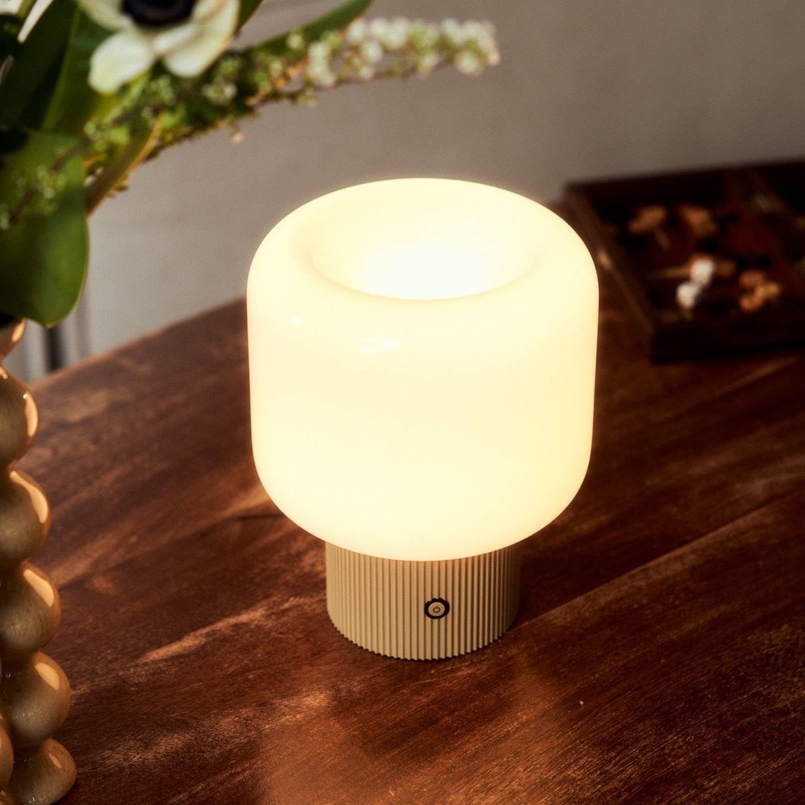 Lucande Dimmbare LED Akku Tischlampe kabellos, wiederaufladbare tragbare Tischleuchte IP20 Lichtfarbe einstellbar Nachttischlampe Akkutischlampe