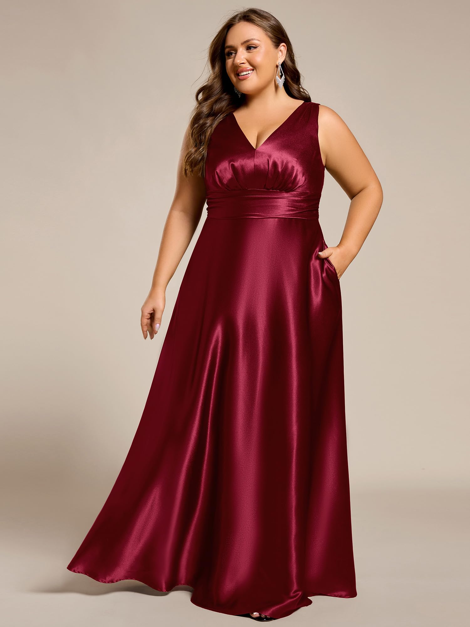 Ever-Pretty Plus Abito da donna senza maniche in raso taglie forti abiti da damigella d'onore estivi vita impero con tasche