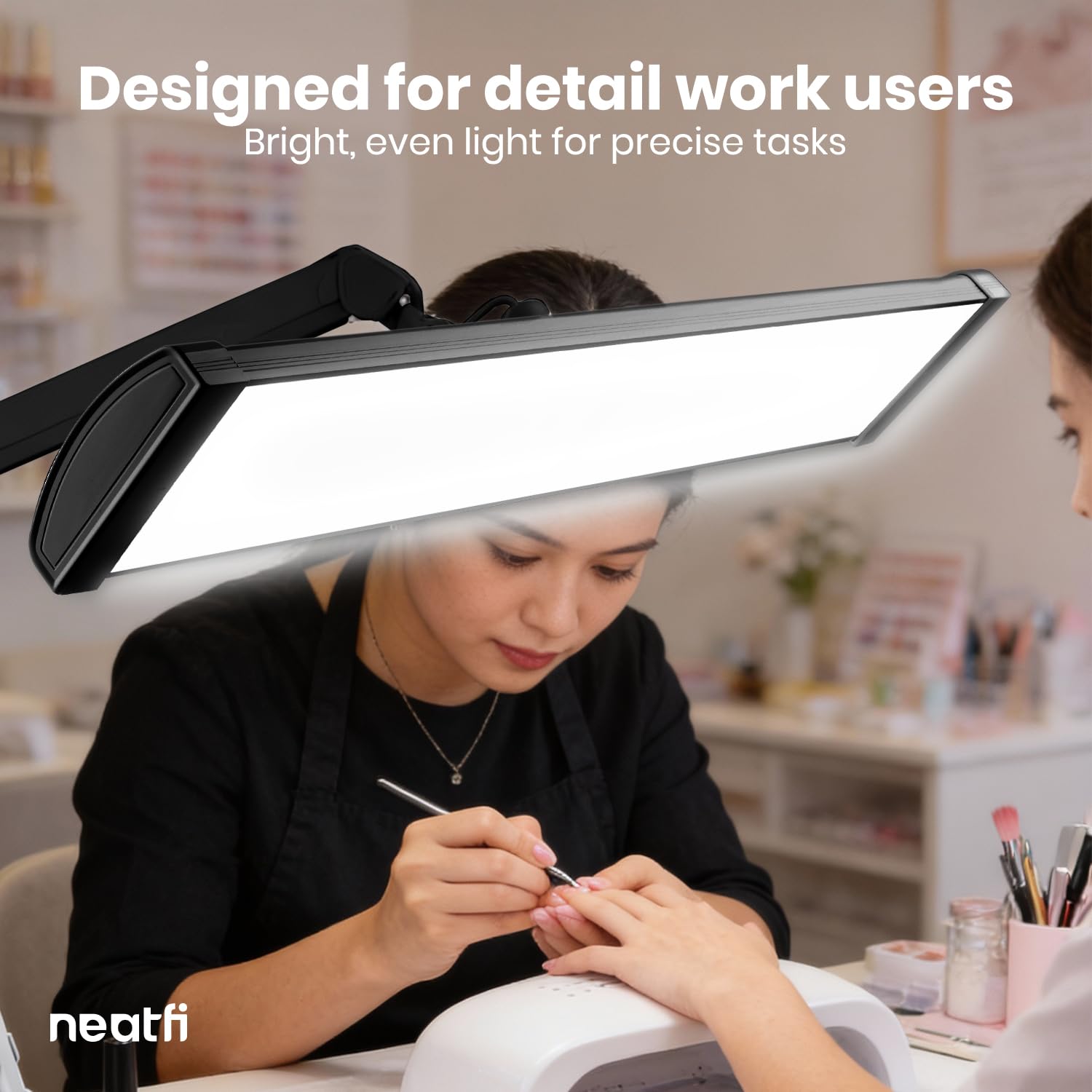 Neatfi Ultra 3.500 Lumen LED-Schreibtischlampe 45W 66 cm Metallschirm 270 SMD-LEDs Schwarz