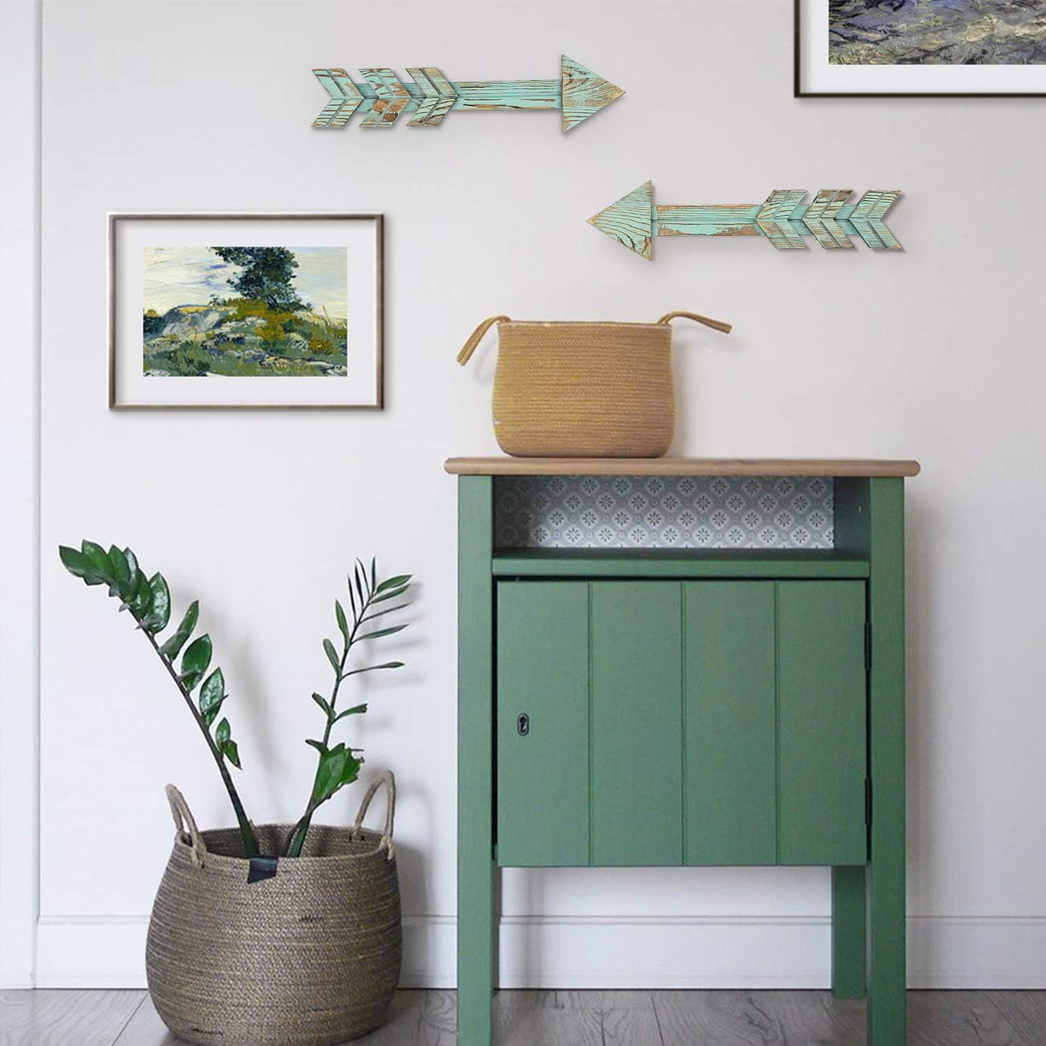 TIMEYARD Arrows Wall Decor, Set of 2 Rustic Wood Arrow Sign, Decorative Farmhouse Wall Hanging Decor, Green