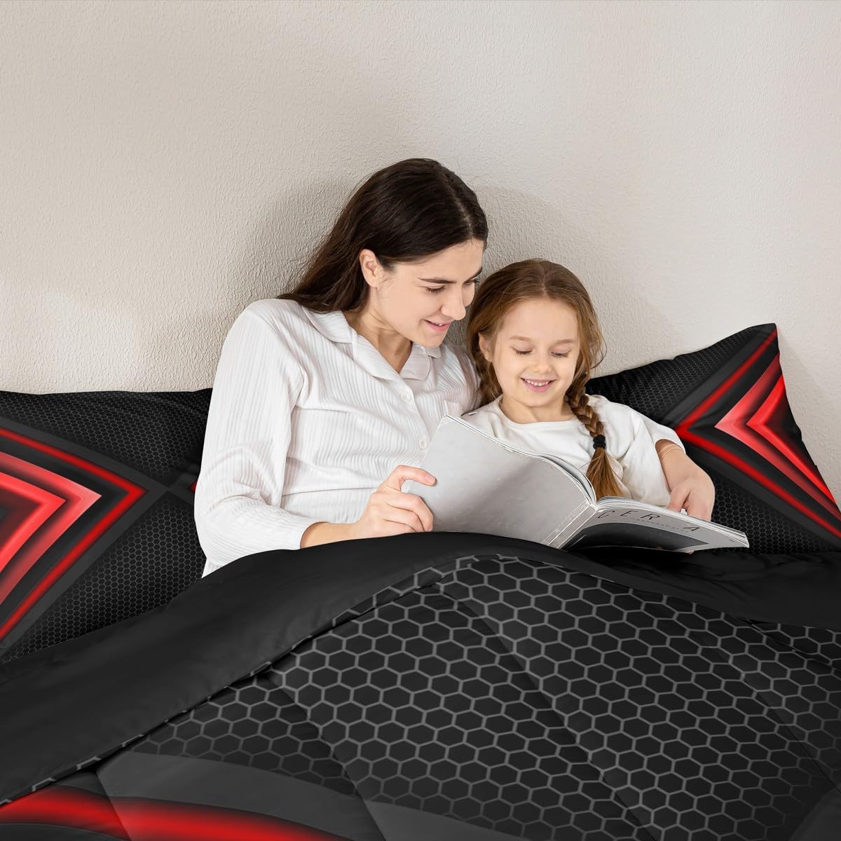 Geometric Comforter Set,Red and Black Bedding Set for Kids Girls Women,Adults Modern Hexagon Comforter,Fashion Quilted Duvet Set Bedroom Collection Twin Size 2Pcs